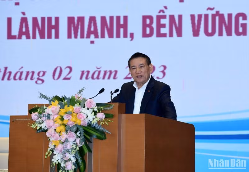 Bộ trưởng Tài chính Hồ Đức Phớc phát biểu.