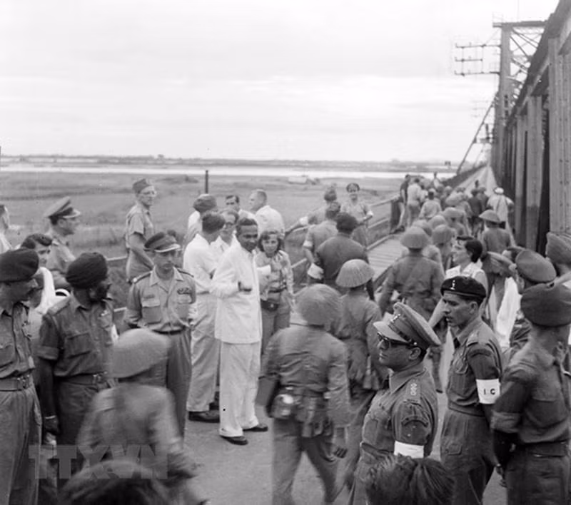 [Ảnh] Những hình ảnh tư liệu về Ngày Giải phóng Thủ đô 10/10/1954 ảnh 3