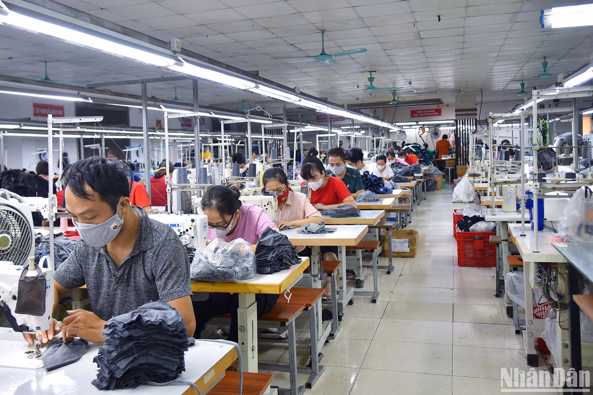 Môi trường làm việc tại Xưởng may "Thiên thần".