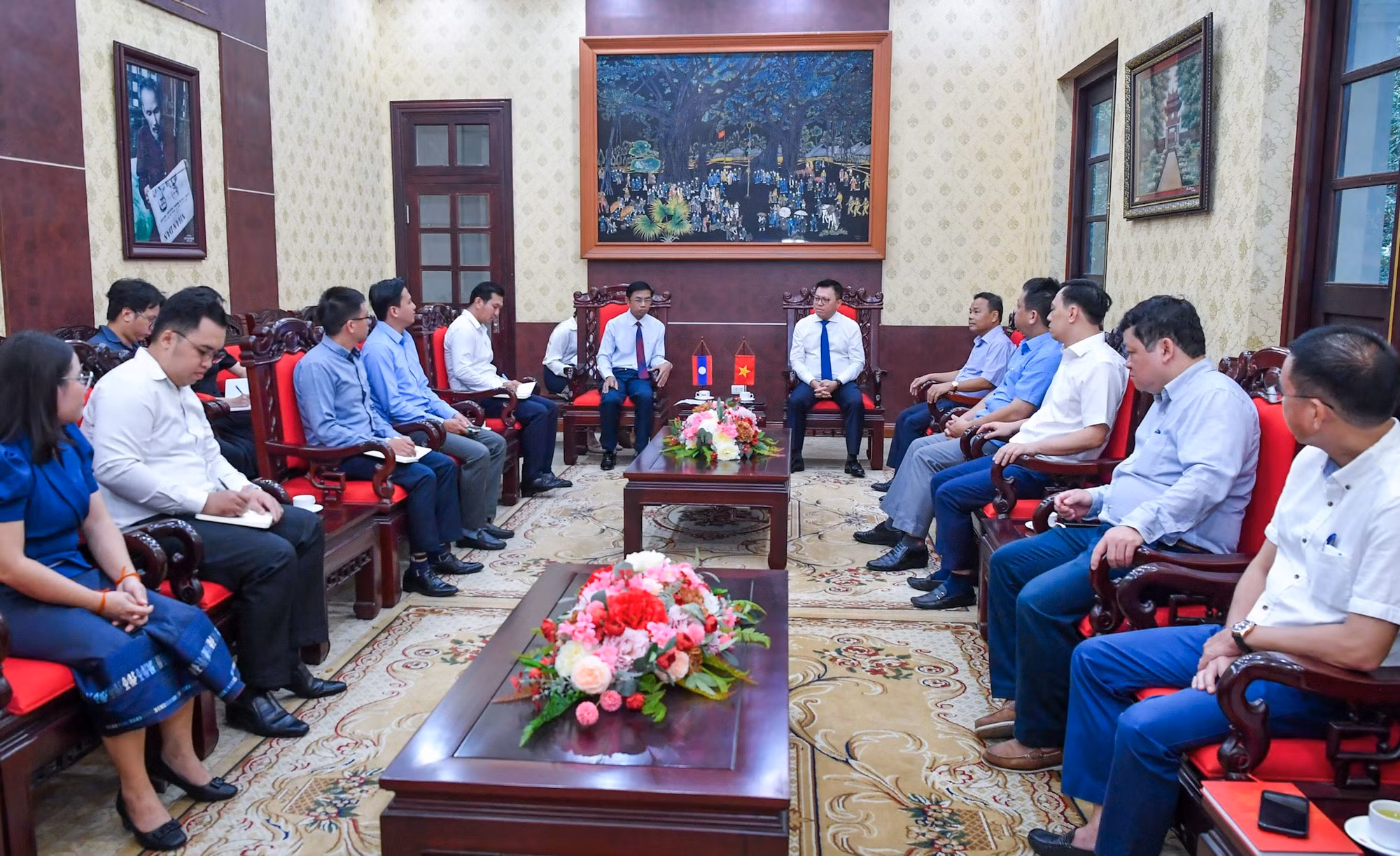 Quang cảnh buổi tiếp. (Ảnh: THÀNH ĐẠT) Quang cảnh buổi tiếp. (Ảnh: THÀNH ĐẠT)