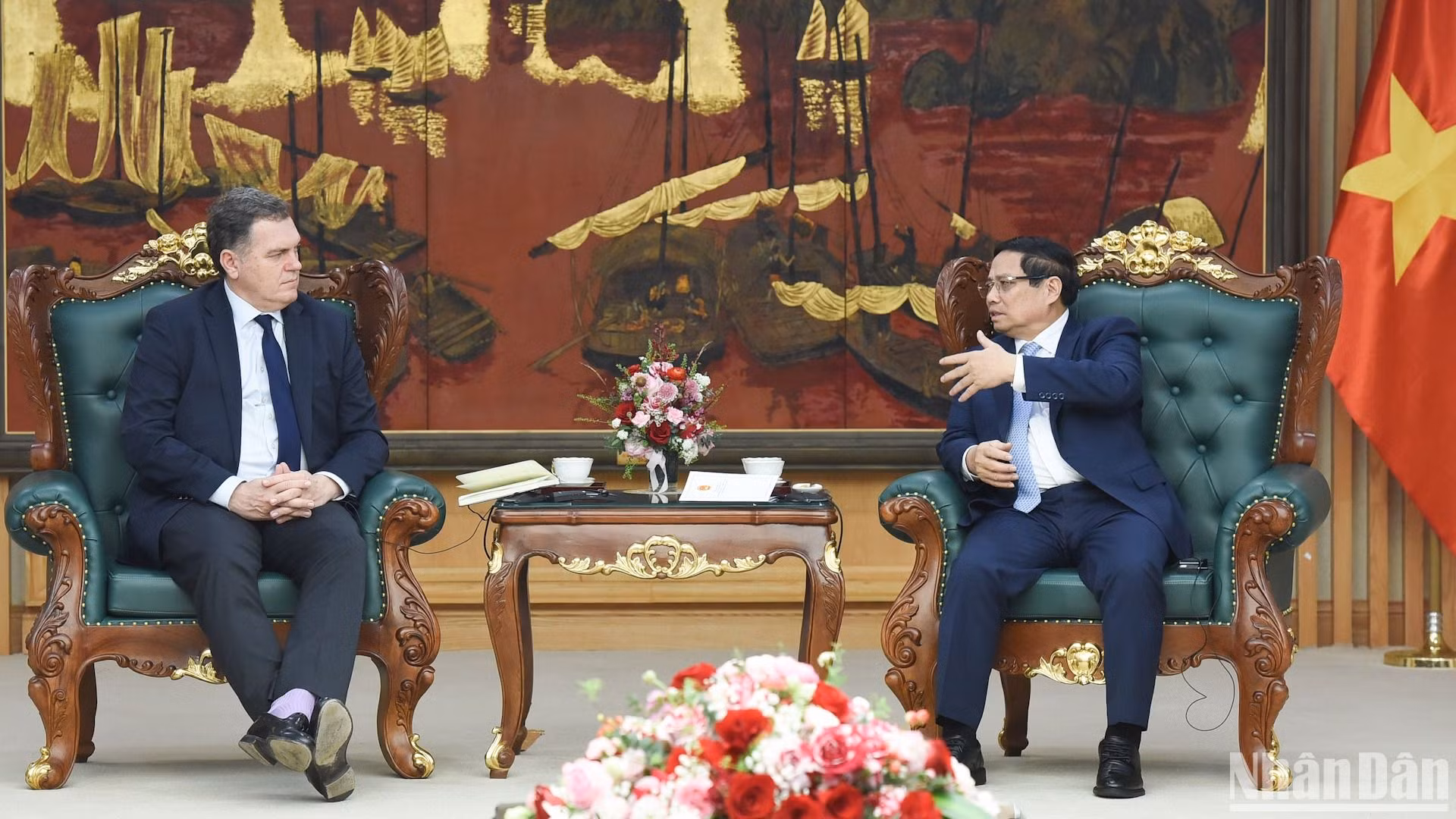 Thủ tướng Phạm Minh Chính tiếp ông Philippe Tabarot, Bộ trưởng Phụ trách giao thông Pháp.