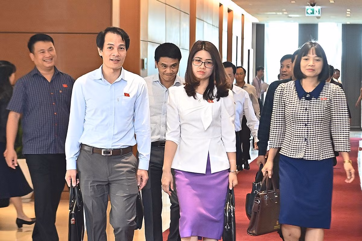 Các đại biểu Quốc hội tham dự phiên họp chiều 26/10.