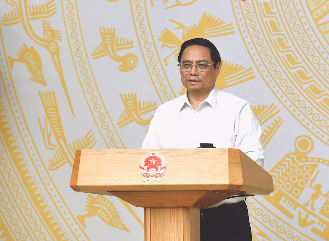 Thủ tướng Phạm Minh Chính, Chủ tịch Hội đồng Thi đua-Khen thưởng Trung ương phát biểu tại phiên họp.