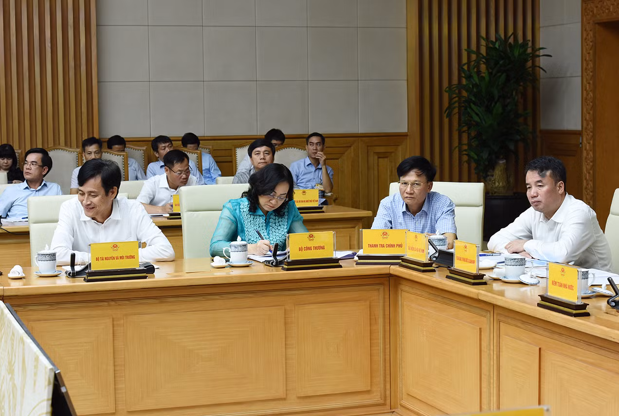 Các đại biểu dự Hội nghị tại điểm cầu trụ sở Chính phủ.