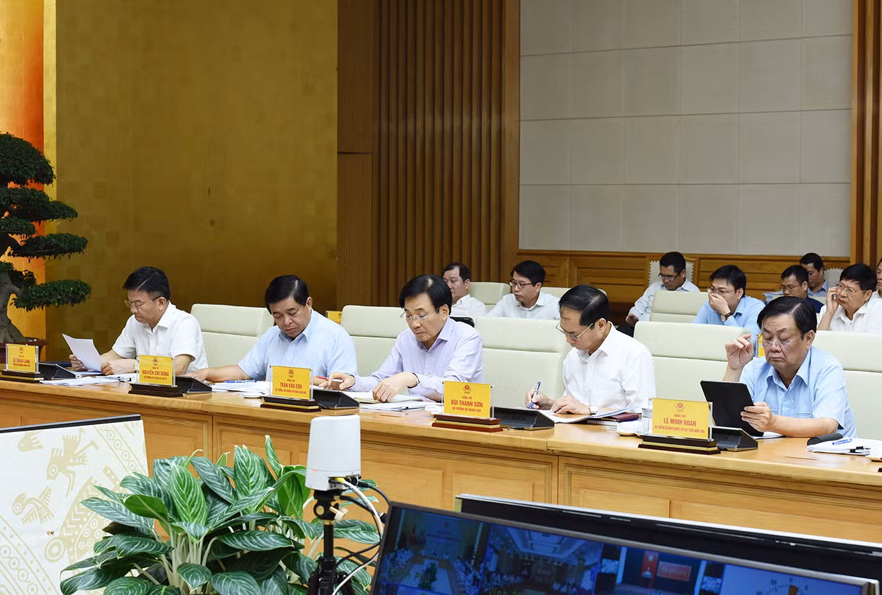 Các đại biểu dự Hội nghị tại điểm cầu trụ sở Chính phủ.