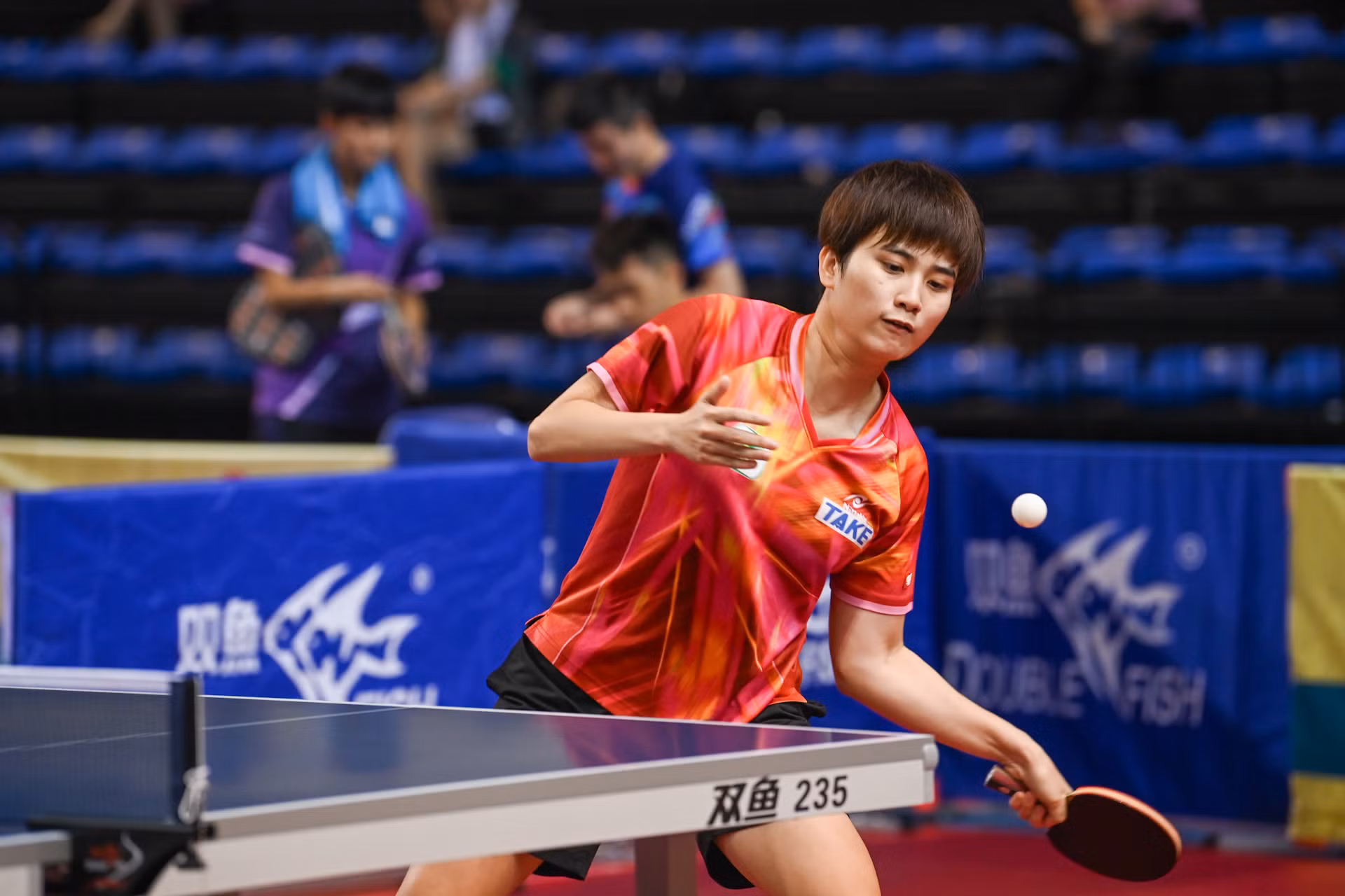 Nguyễn Khoa Diệu Khánh (TP Hồ Chí Minh) cũng là Hoa khôi bóng bàn mùa giải 2020. Bước vào trận chung kết đơn nữ mùa giải 2022, Diệu Khánh đã đánh bại đàn chị Mai Hoàng Mỹ Trang để lần đầu tiên giành về chức vô địch quý giá. Nguyễn Khoa Diệu Khánh (TP Hồ Chí Minh) cũng là Hoa khôi bóng bàn mùa giải 2020. Bước vào trận chung kết đơn nữ mùa giải 2022, Diệu Khánh đã đánh bại đàn chị Mai Hoàng Mỹ Trang để lần đầu tiên giành về chức vô địch quý giá.
