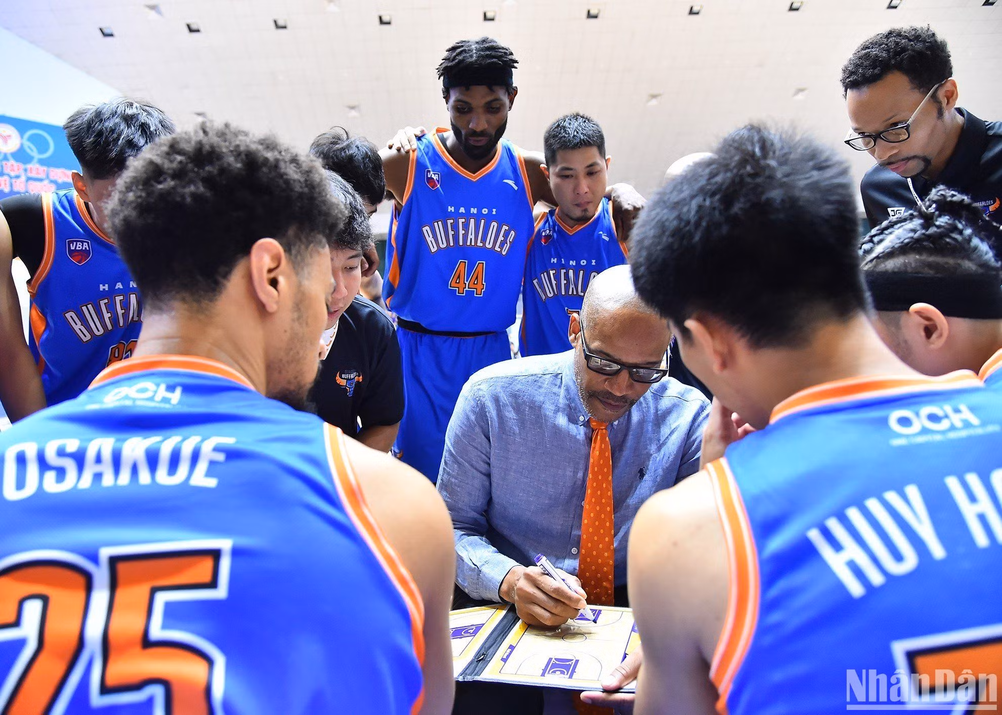 Trâu Thủ đô thường xuyên thi đấu tại vòng Playoffs. Trâu Thủ đô thường xuyên thi đấu tại vòng Playoffs.