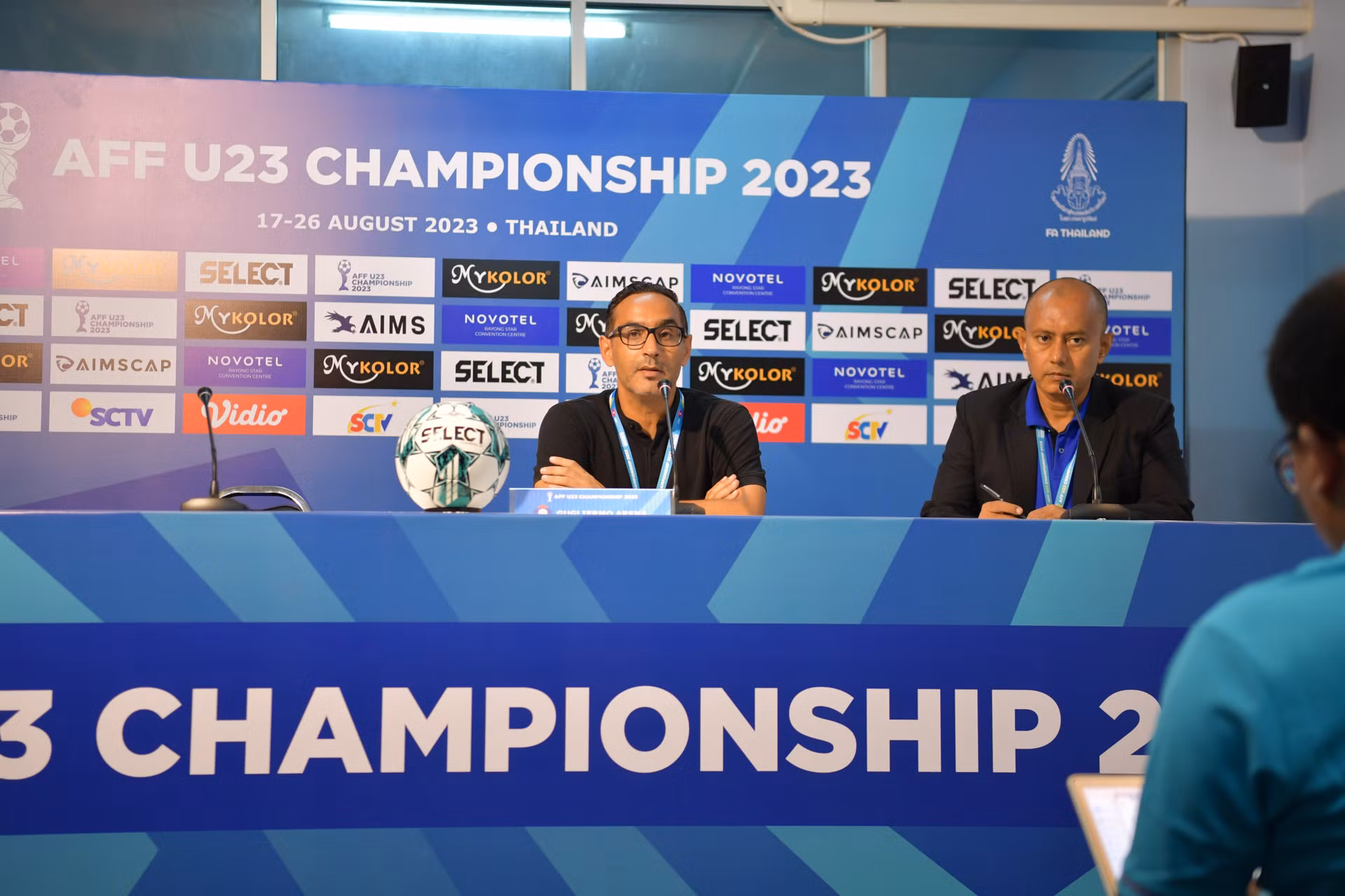 Huấn luyện viên của U23 Lào, ông Guglielmo Arena người Italia chia sẻ sau trận thua đậm trước U23 Việt Nam.
