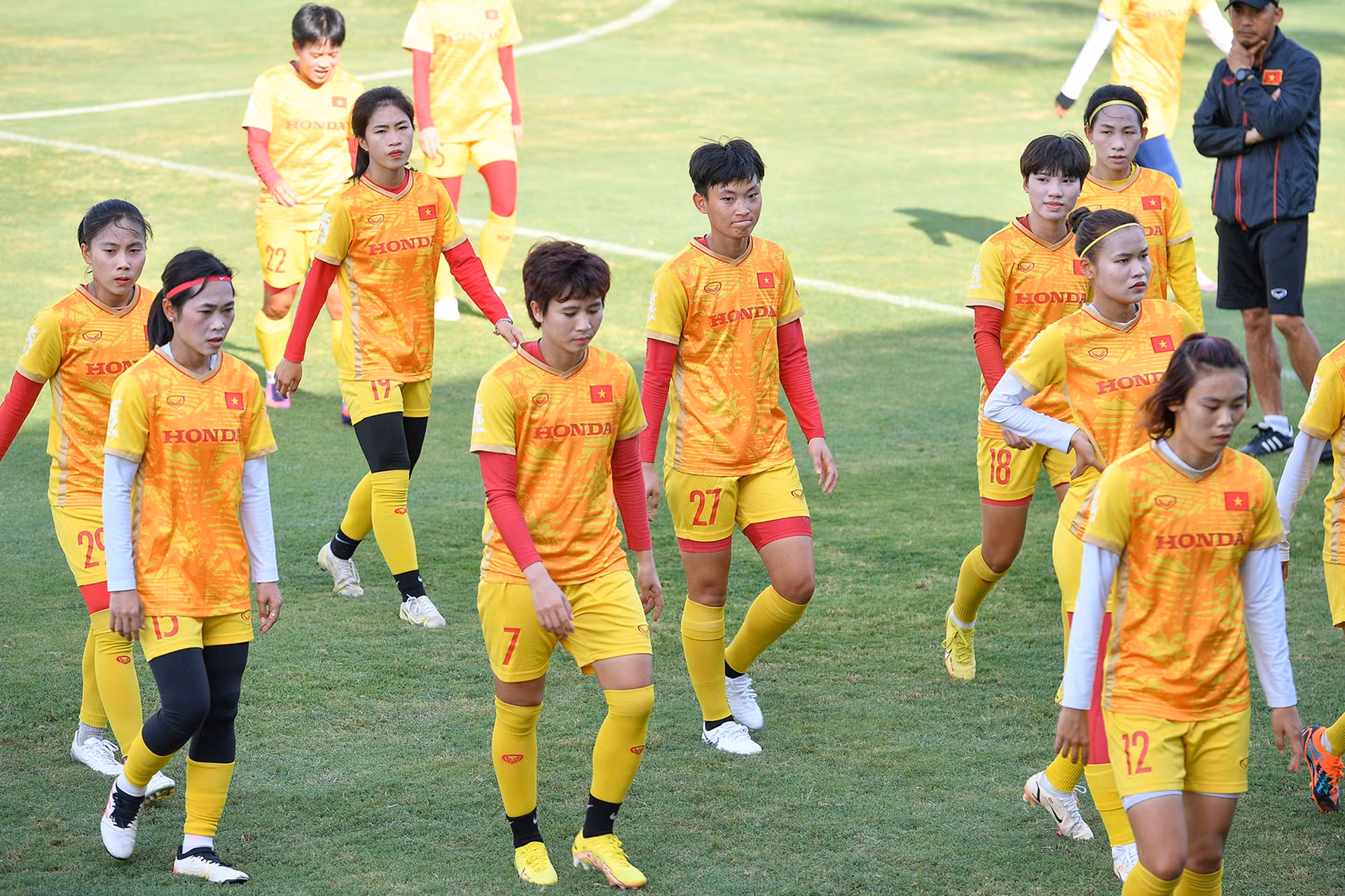 [Ảnh] Tuyển nữ Việt Nam nỗ lực tập luyện hướng tới World Cup ảnh 17