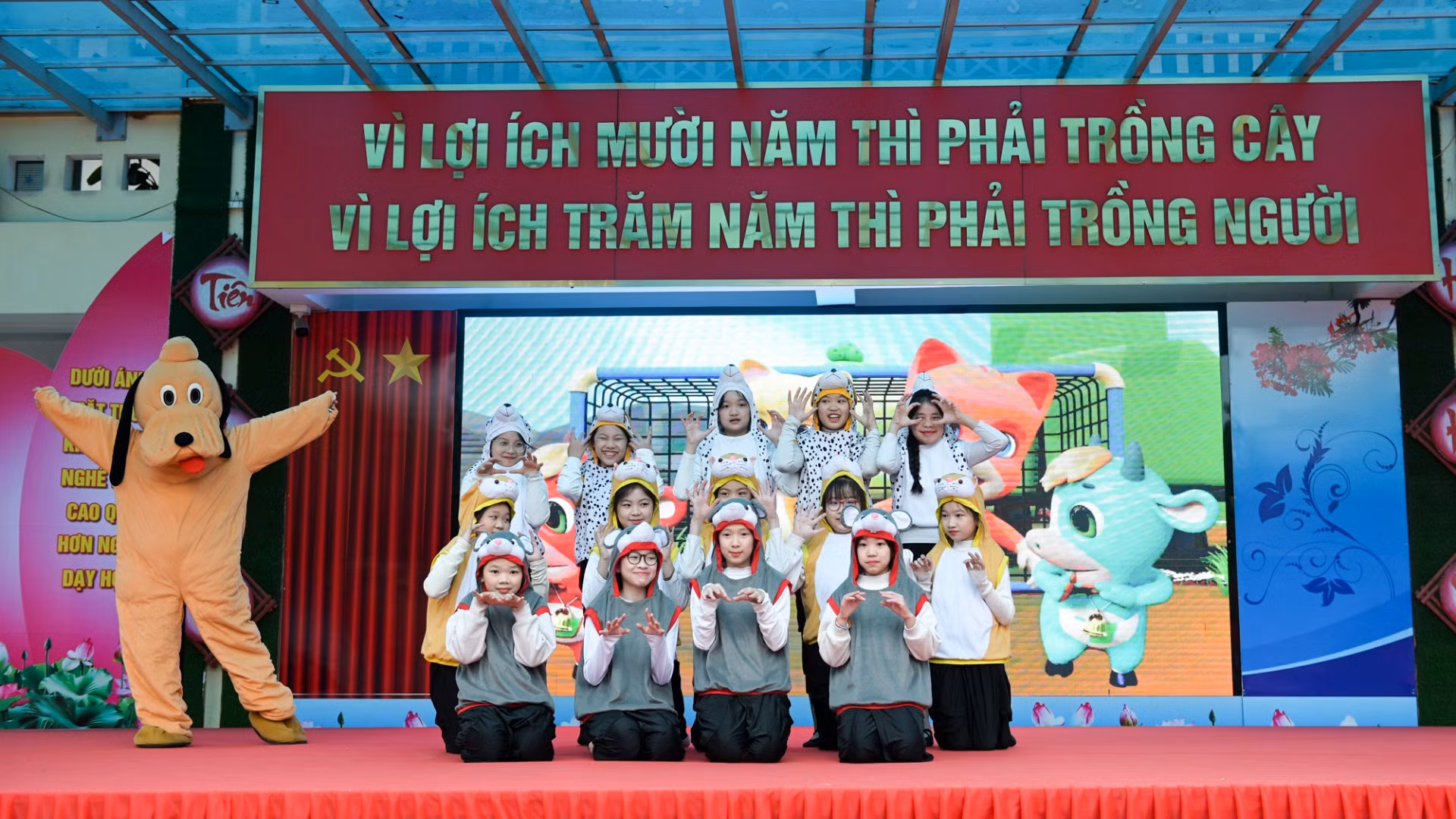 [Ảnh] Lan tỏa tình yêu thương, trách nhiệm bảo vệ động vật đến trẻ thơ