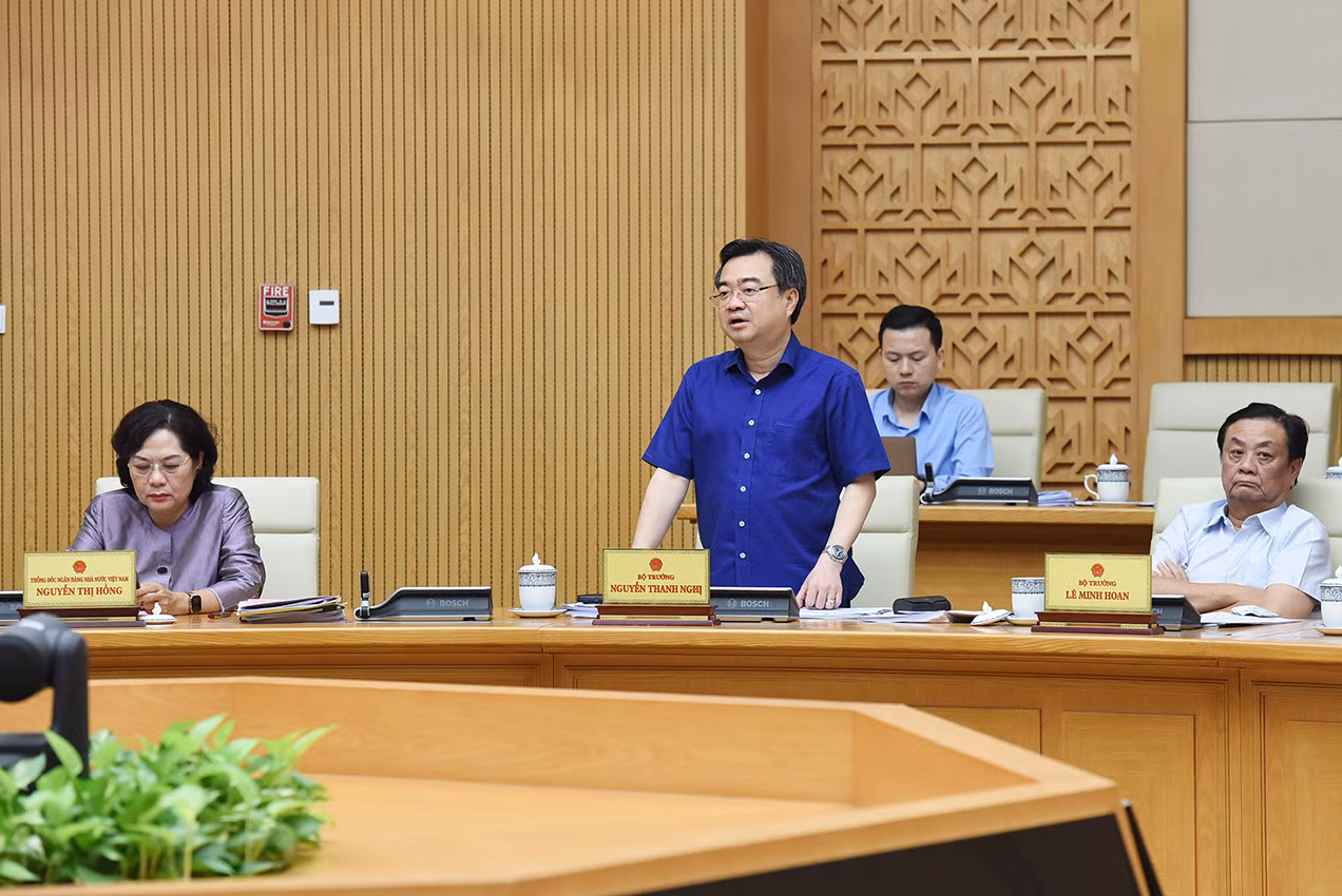 Bộ trưởng Xây dựng Nguyễn Thanh Nghị phát biểu.