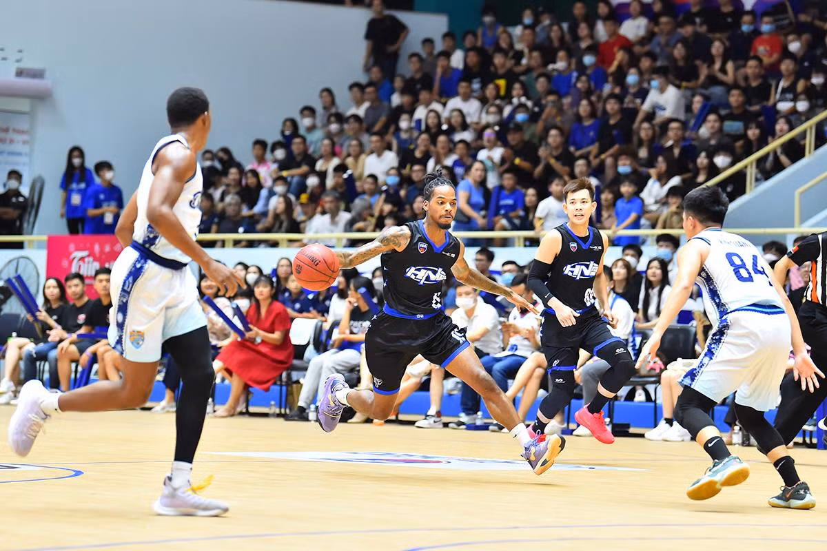 VBA 2022: Hanoi Buffaloes vươn lên vị trí thứ 3 trên bảng xếp hạng
