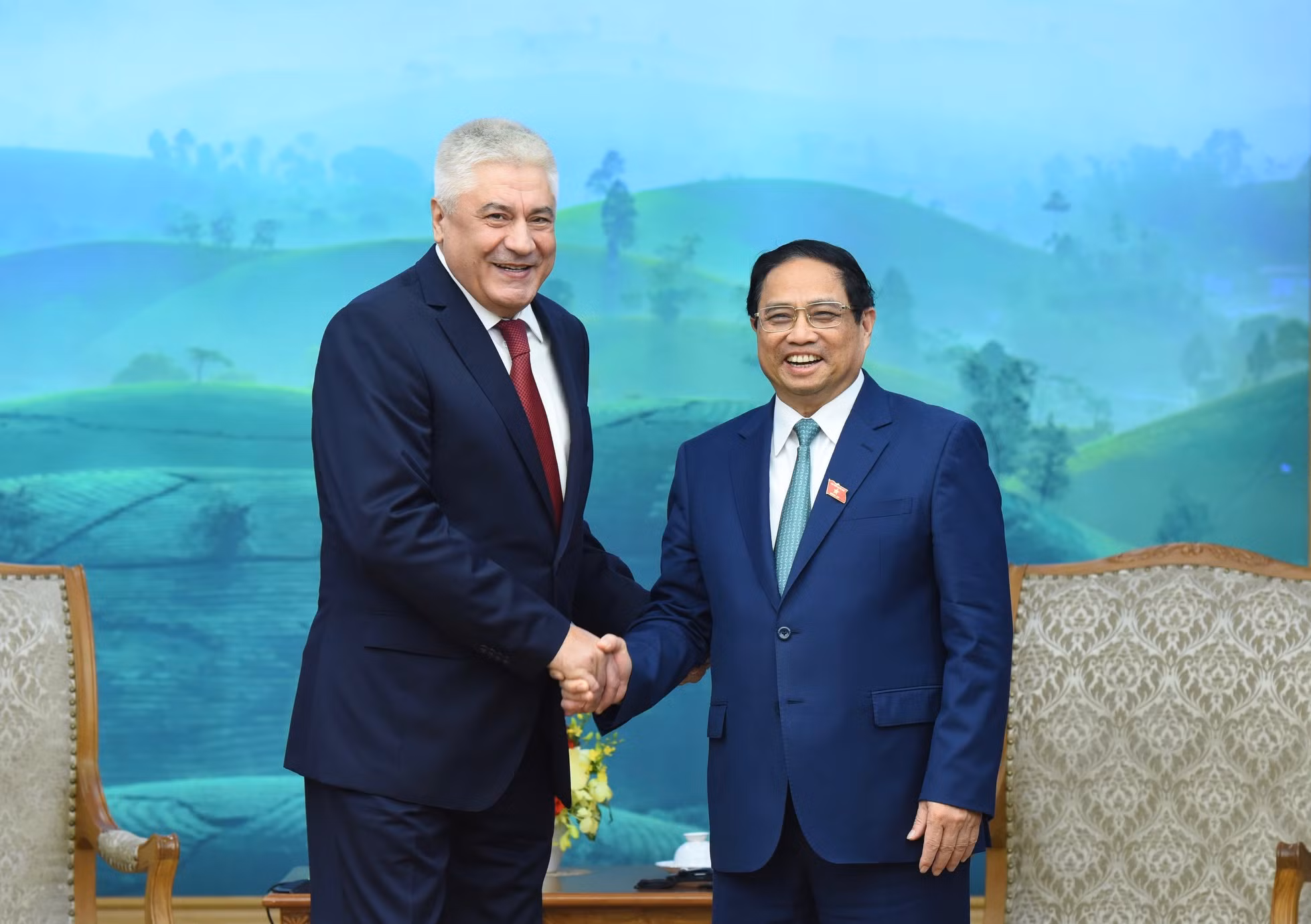 Thủ tướng Phạm Minh Chính đón Đại tướng Kolokoltsev Vladimir Alexandrovich, Bộ trưởng Nội vụ Liên bang Nga.