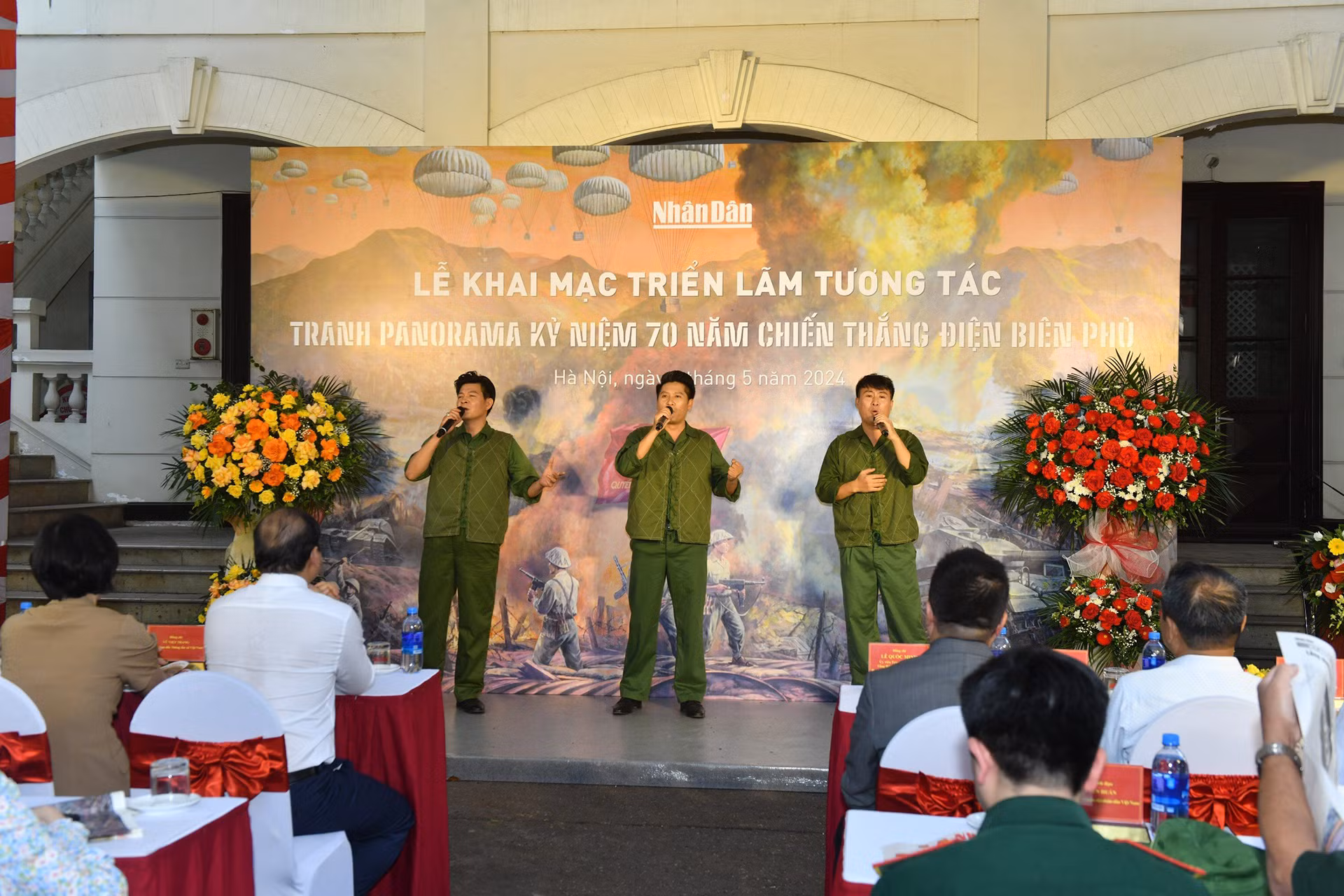Chương trình văn nghệ mở màn Lễ khai mạc. (Ảnh: ĐĂNG KHOA) Chương trình văn nghệ mở màn Lễ khai mạc. (Ảnh: ĐĂNG KHOA)