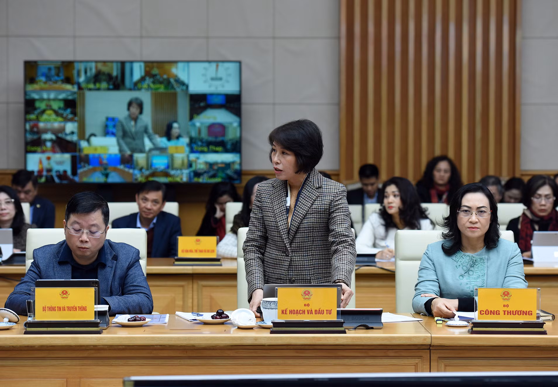 Thứ trưởng Kế hoạch và Đầu tư Nguyễn Thị Bích Ngọc đề xuất 2 nhóm giải pháp là huy động nguồn lực và đánh giá sự đóng góp của các ngành công nghiệp văn hoá.