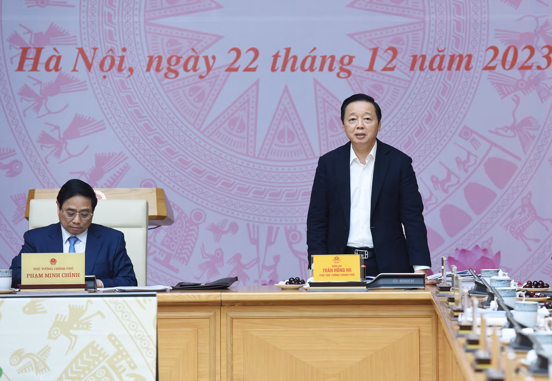 Phó Thủ tướng Trần Hồng Hà phát biểu tại Hội nghị.