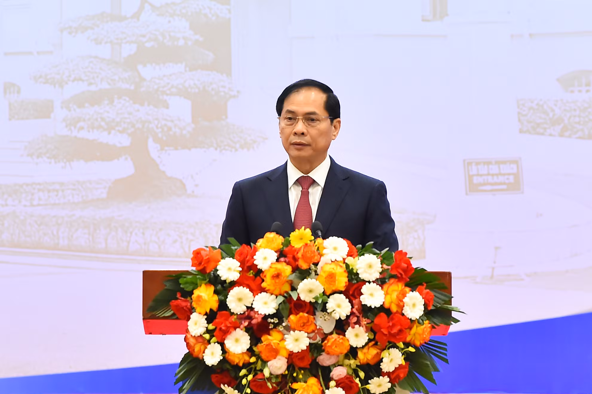 Bộ trưởng Ngoại giao Bùi Thanh Sơn phát biểu khai mạc Hội nghị Ngoại giao lần thứ 32.