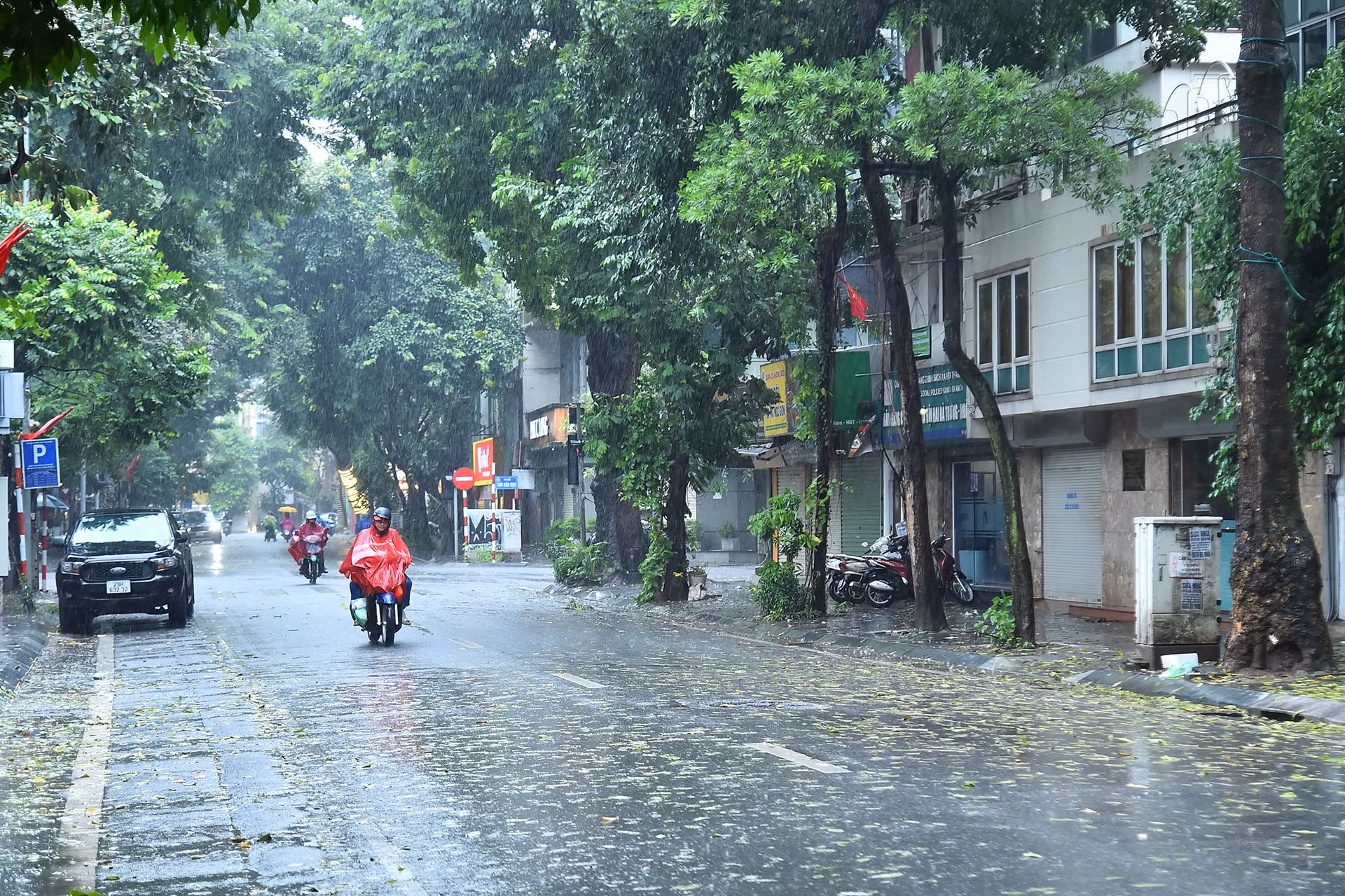 Đường phố Hà Nội vắng vẻ trong ngày 7/9.(Ảnh: THỦY NGUYÊN) Đường phố Hà Nội vắng vẻ trong ngày 7/9.(Ảnh: THỦY NGUYÊN)