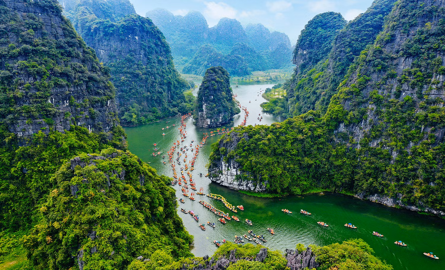 Tràng An Đại Sơn địa chấn. (Ảnh: Đinh Mạnh Thắng)