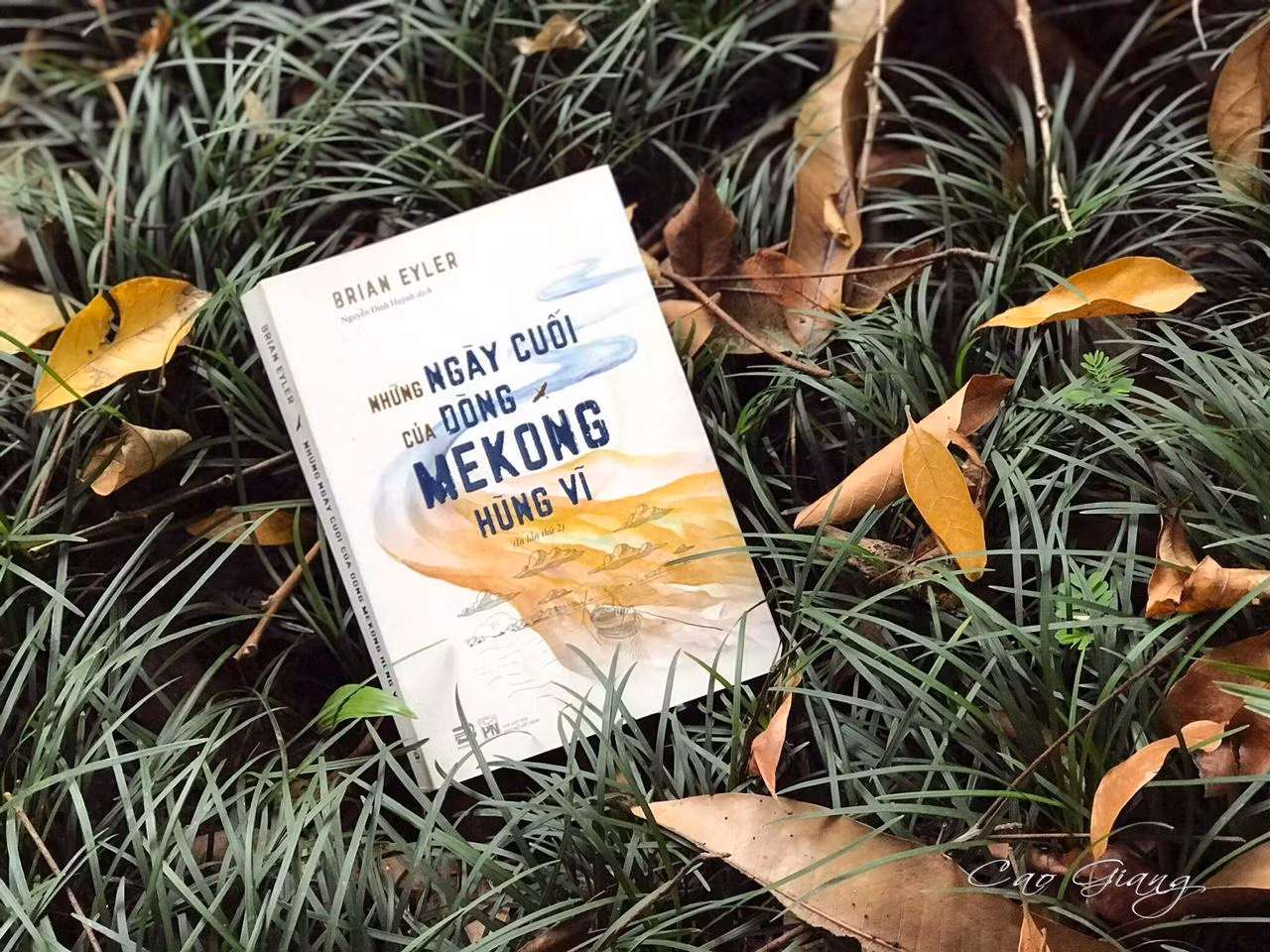 Đọc sách: “Những ngày cuối của dòng Mekong hùng vĩ”