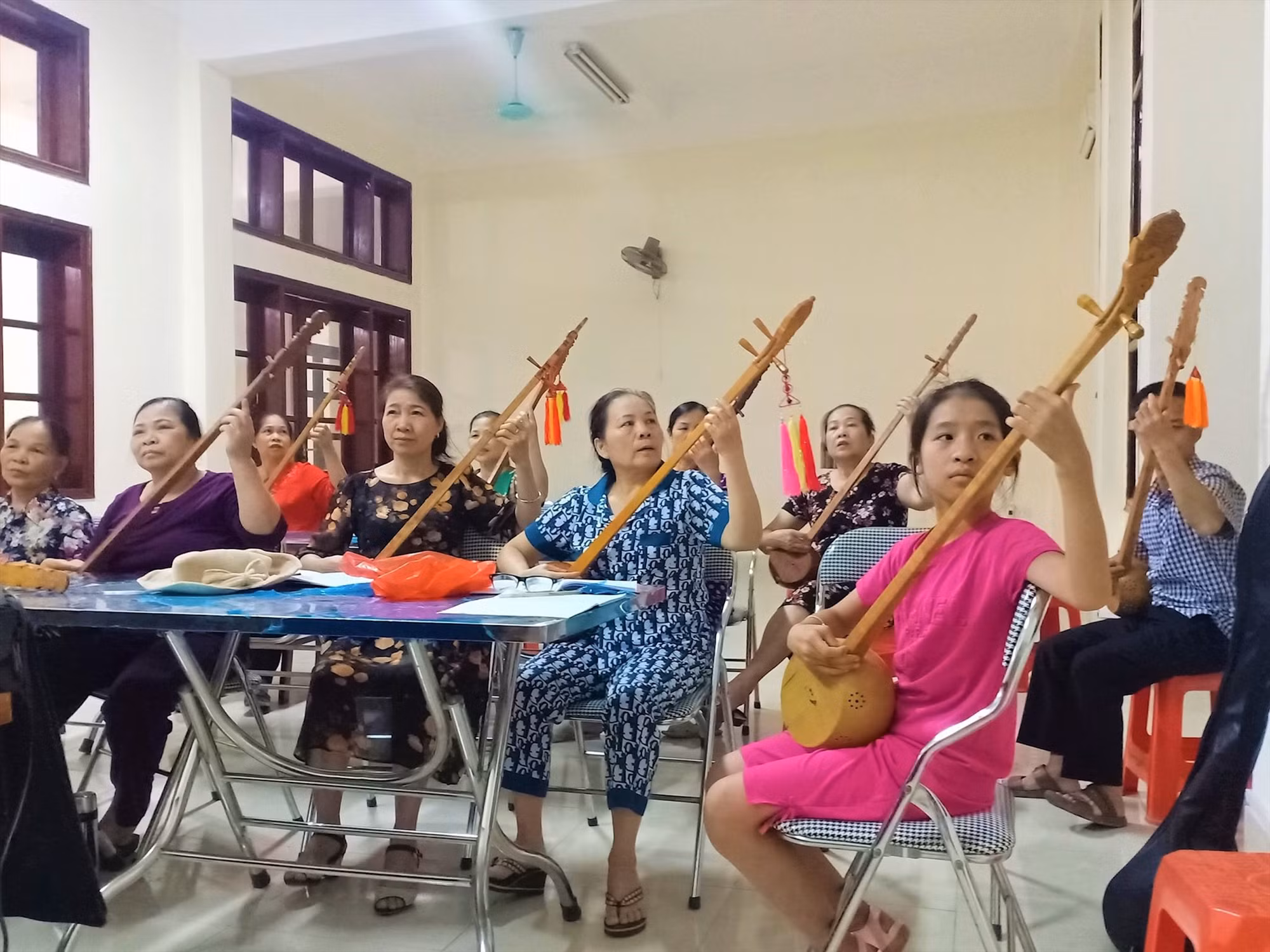 Đời sống của đồng bào các dân tộc huyện Bình Liêu ngày càng được nâng cao, văn hóa truyền thống được gìn giữ, bảo tồn và phát huy. Đời sống của đồng bào các dân tộc huyện Bình Liêu ngày càng được nâng cao, văn hóa truyền thống được gìn giữ, bảo tồn và phát huy.