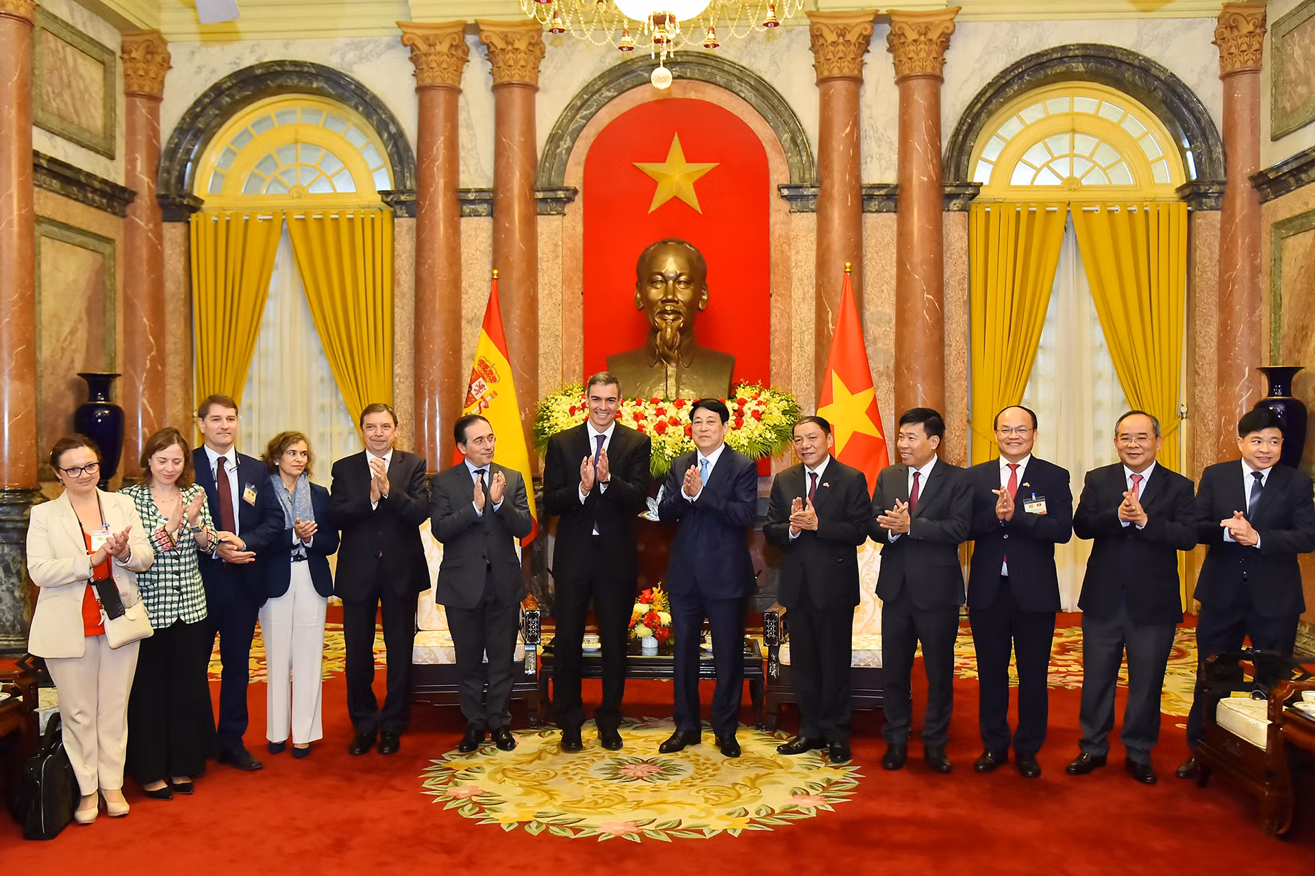 [Ảnh] Chủ tịch nước Lương Cường tiếp Thủ tướng Vương quốc Tây Ban Nha Pedro Sanchez ảnh 8