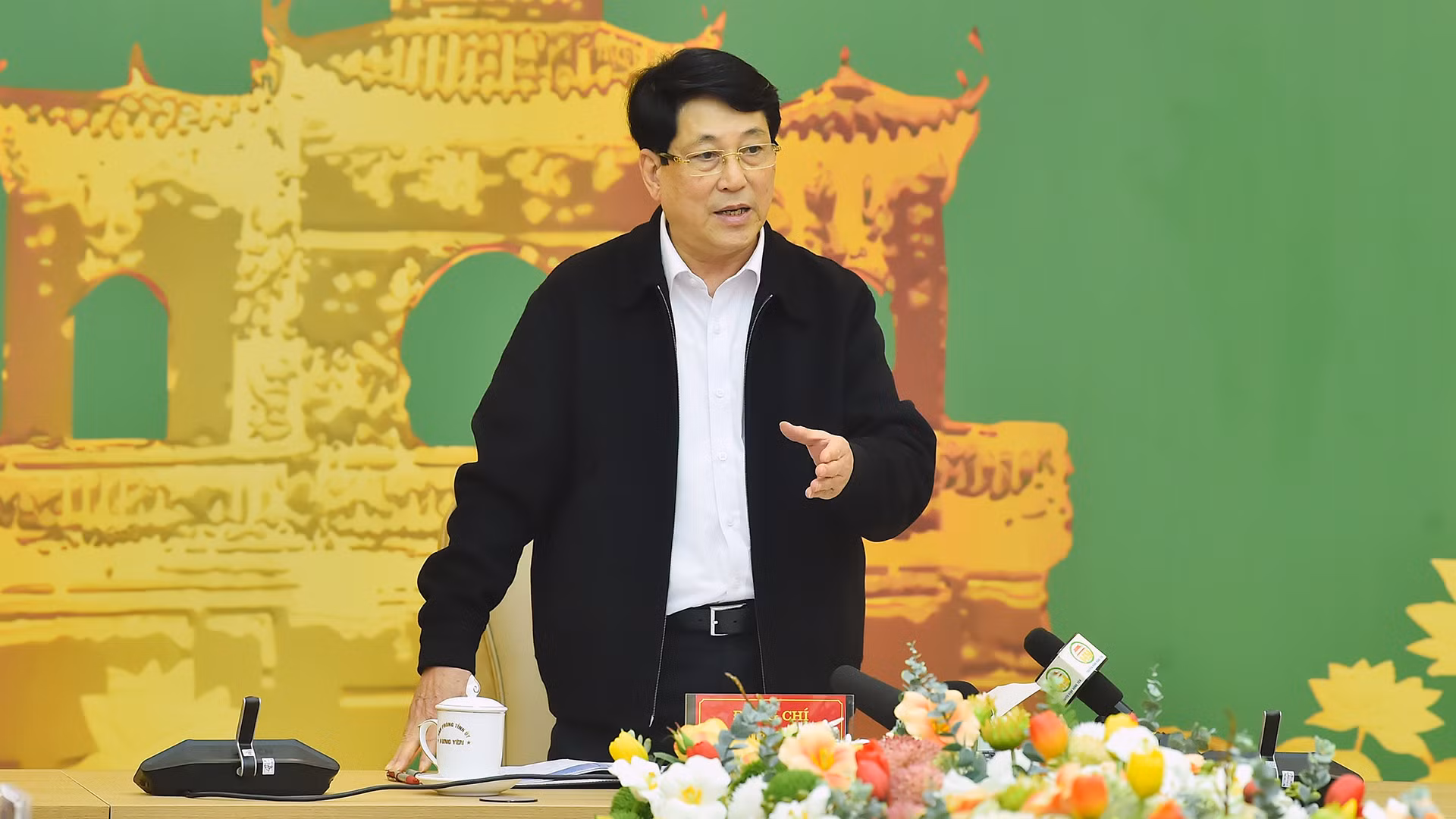 Chủ tịch nước Lương Cường phát biểu chỉ đạo tại Hội nghị Công bố quyết định kiểm tra của Bộ Chính trị năm 2025 đối với Ban Thường vụ Tỉnh ủy Hưng Yên. 