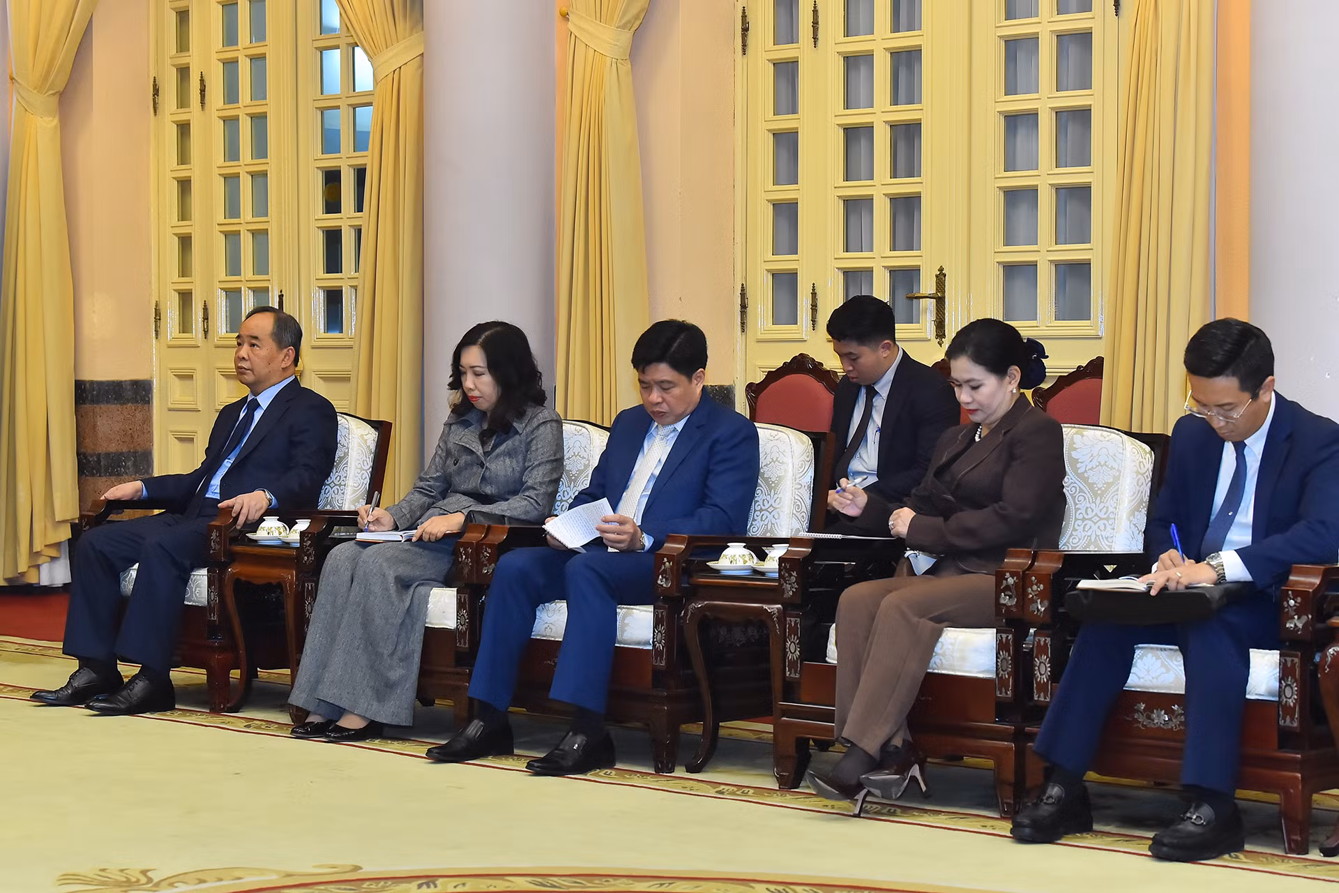 Các đại biểu Việt Nam tại buổi tiếp.