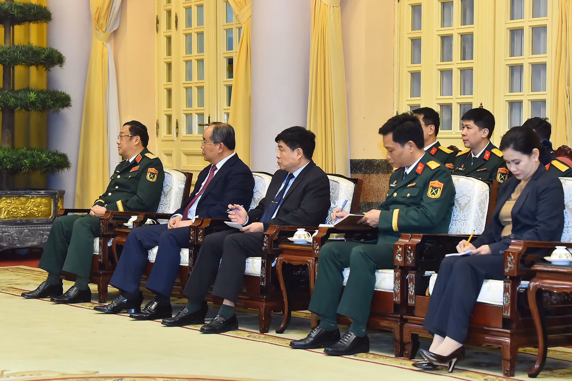 Các đại biểu Việt Nam tham dự buổi tiếp. Các đại biểu Việt Nam tham dự buổi tiếp.