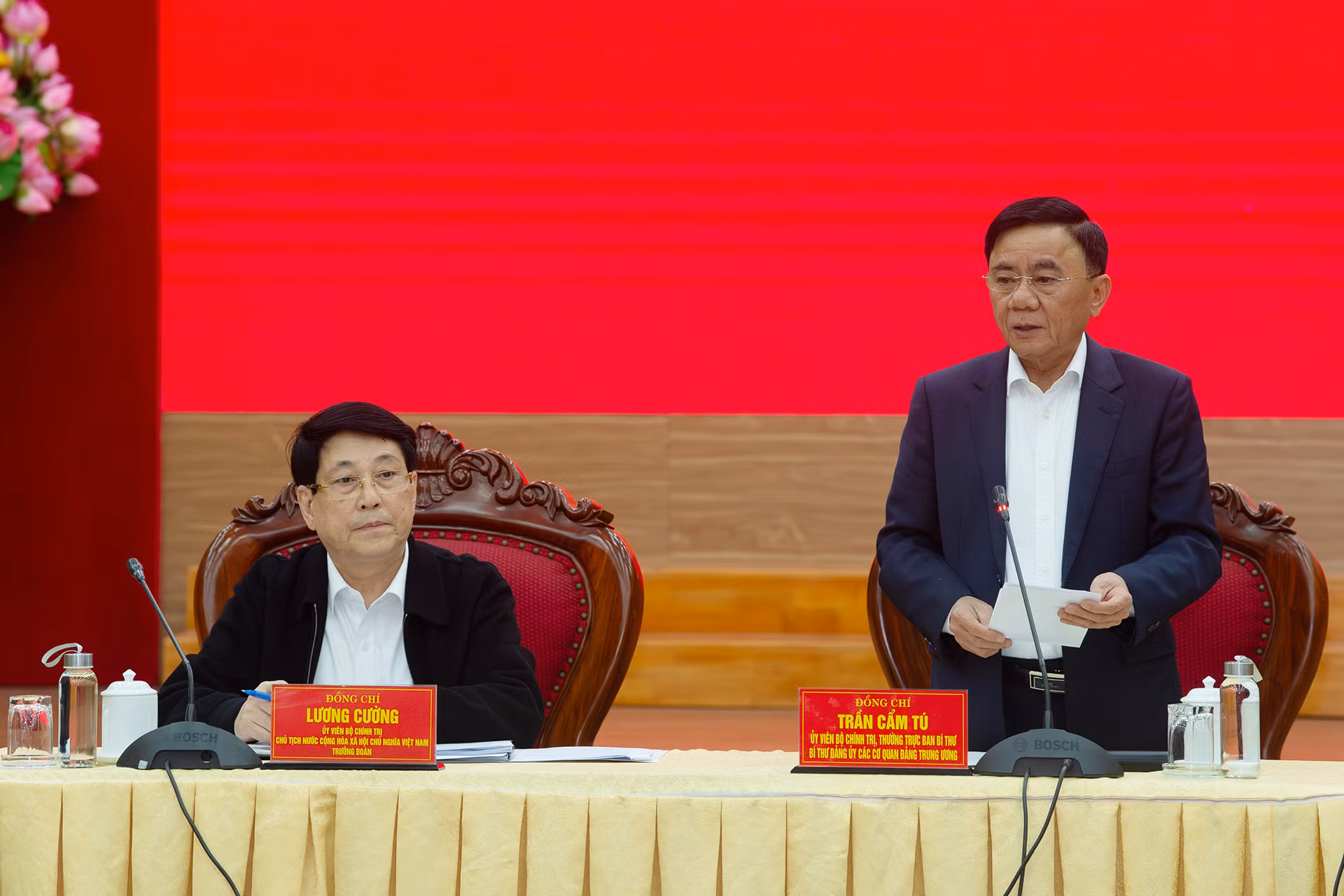 Thường trực Ban Bí thư, Bí thư Đảng ủy các cơ quan Đảng Trung ương Trần Cẩm Tú phát biểu.