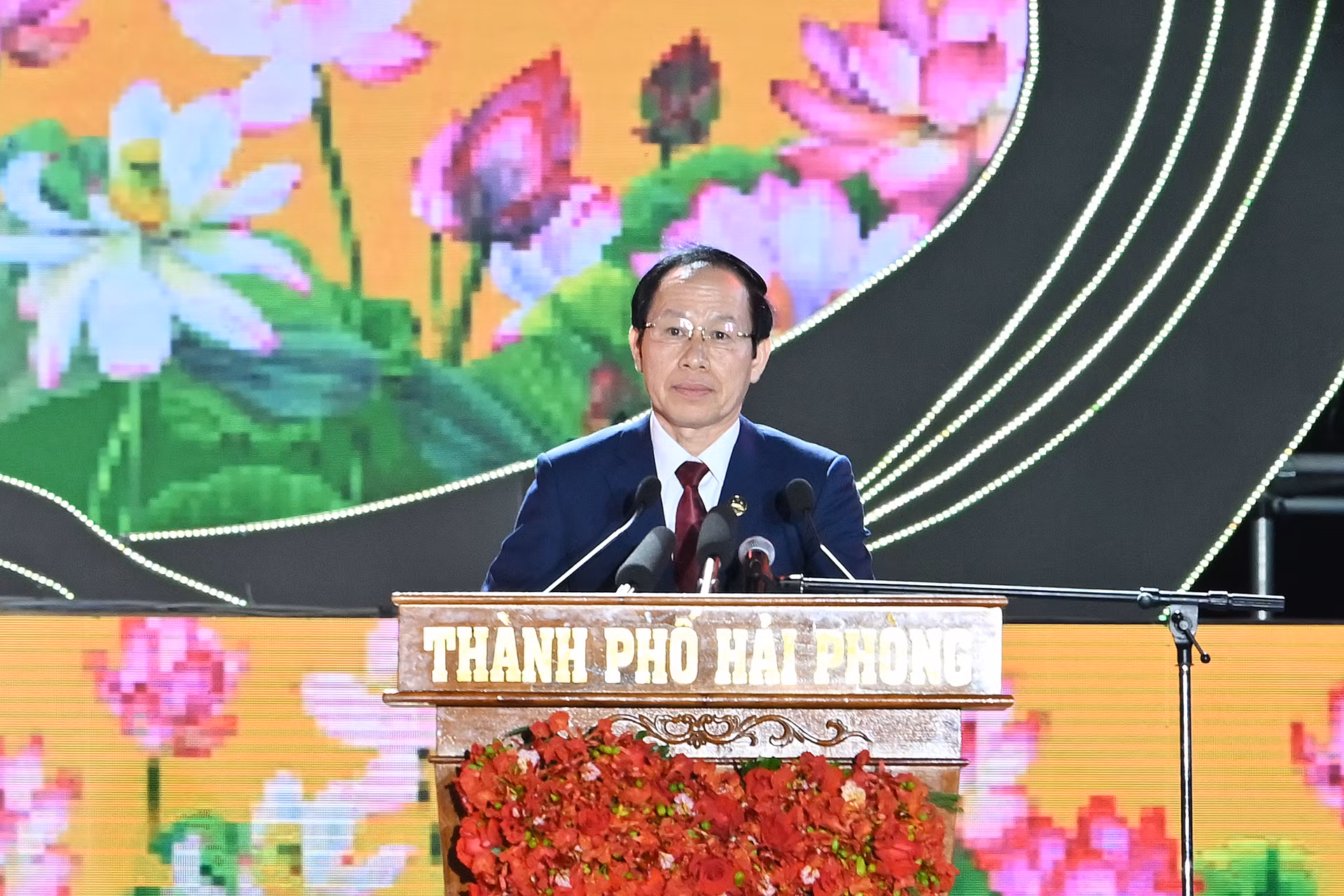 [Ảnh] Chủ tịch nước Lương Cường trao Danh hiệu “Thành phố Anh hùng” tặng thành phố Hải Phòng ảnh 6