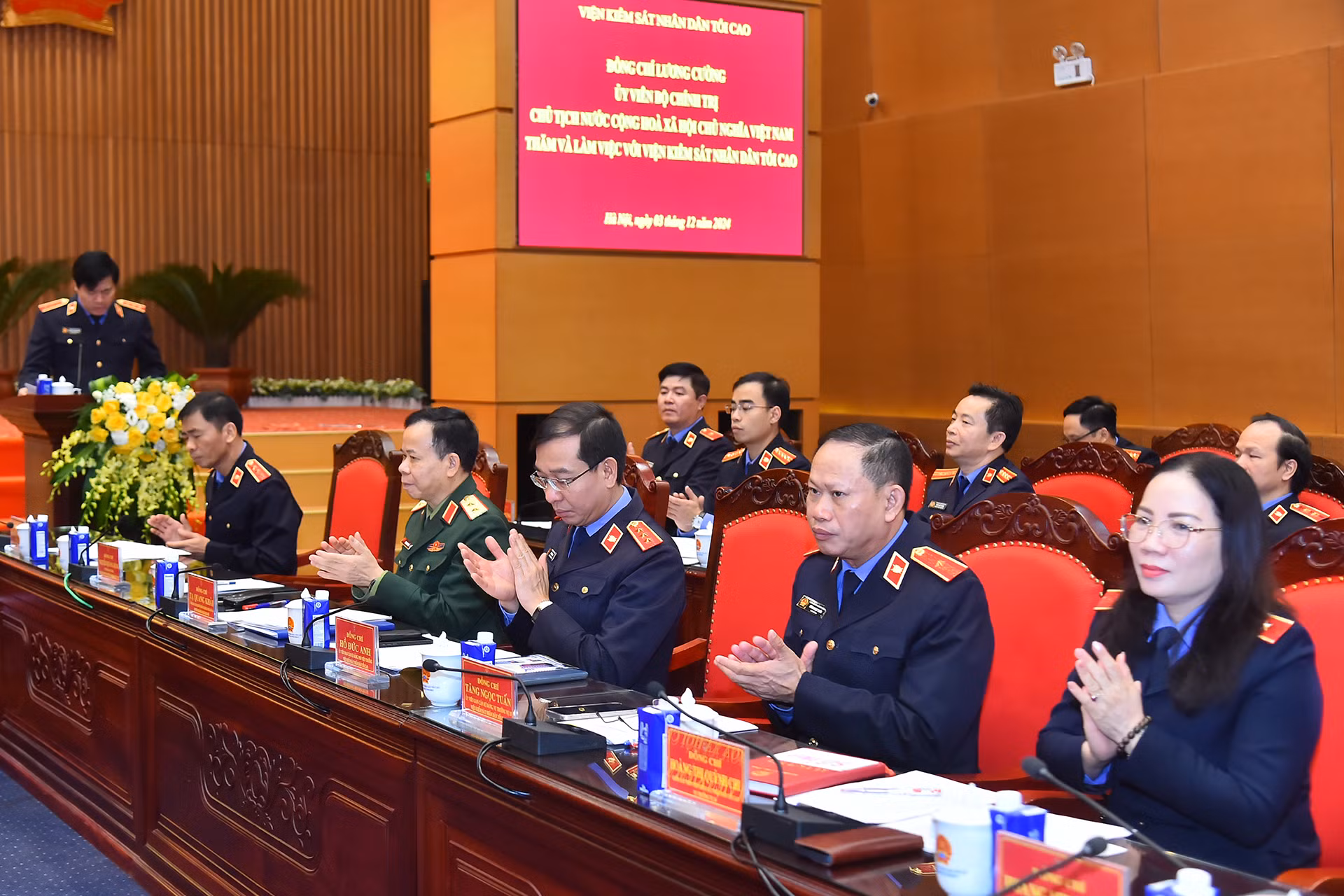 Các đồng chí lãnh đạo Viện Kiểm sát nhân dân tối cao tại buổi làm việc.