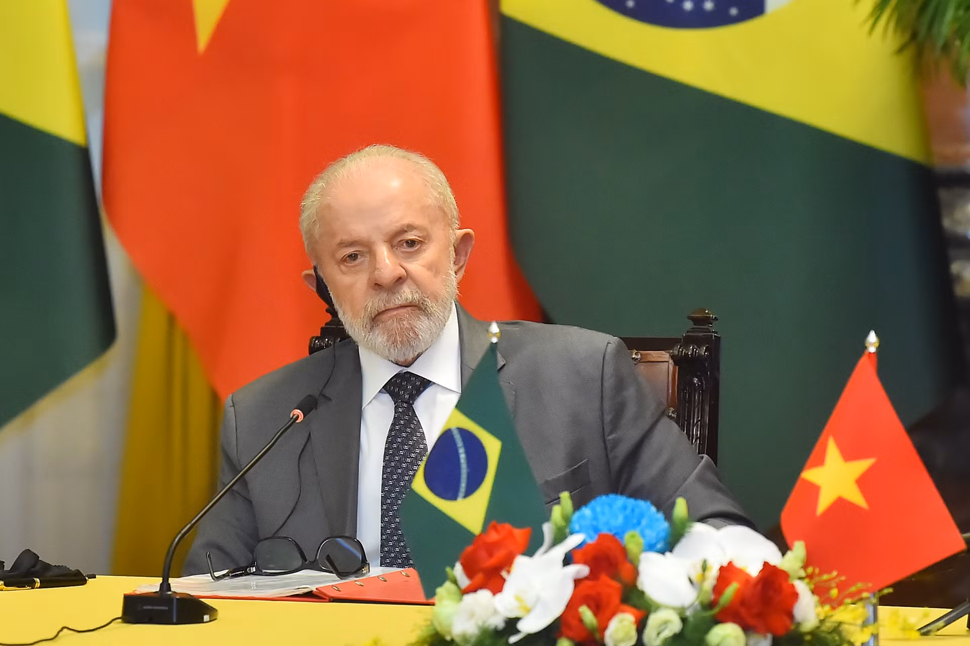 Tổng thống Brazil Luiz Inácio Lula da Silva phát biểu tại buổi gặp gỡ báo chí.