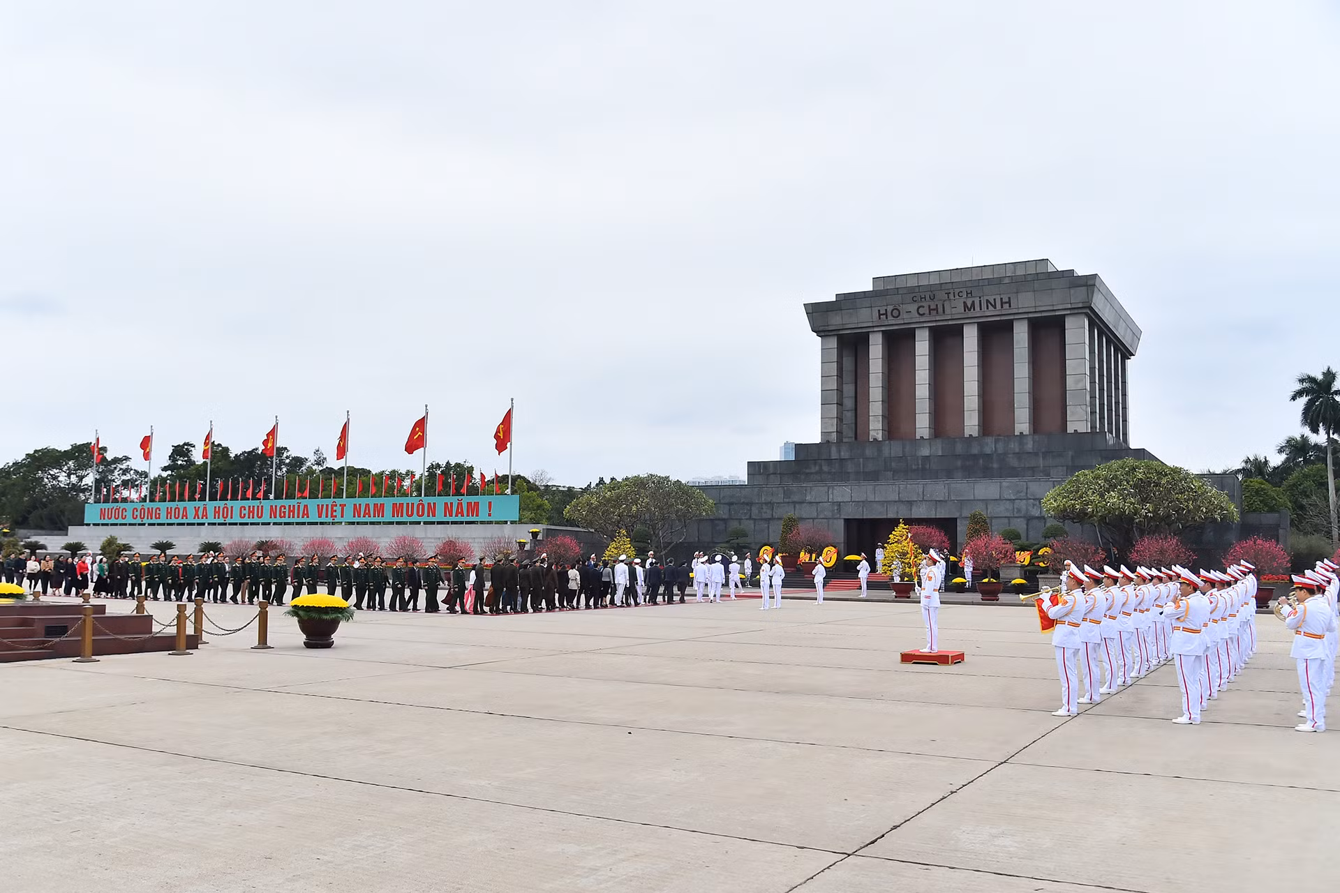 Quang cảnh lễ viếng Chủ tịch Hồ Chí Minh tại Quảng trường Ba Đình.
