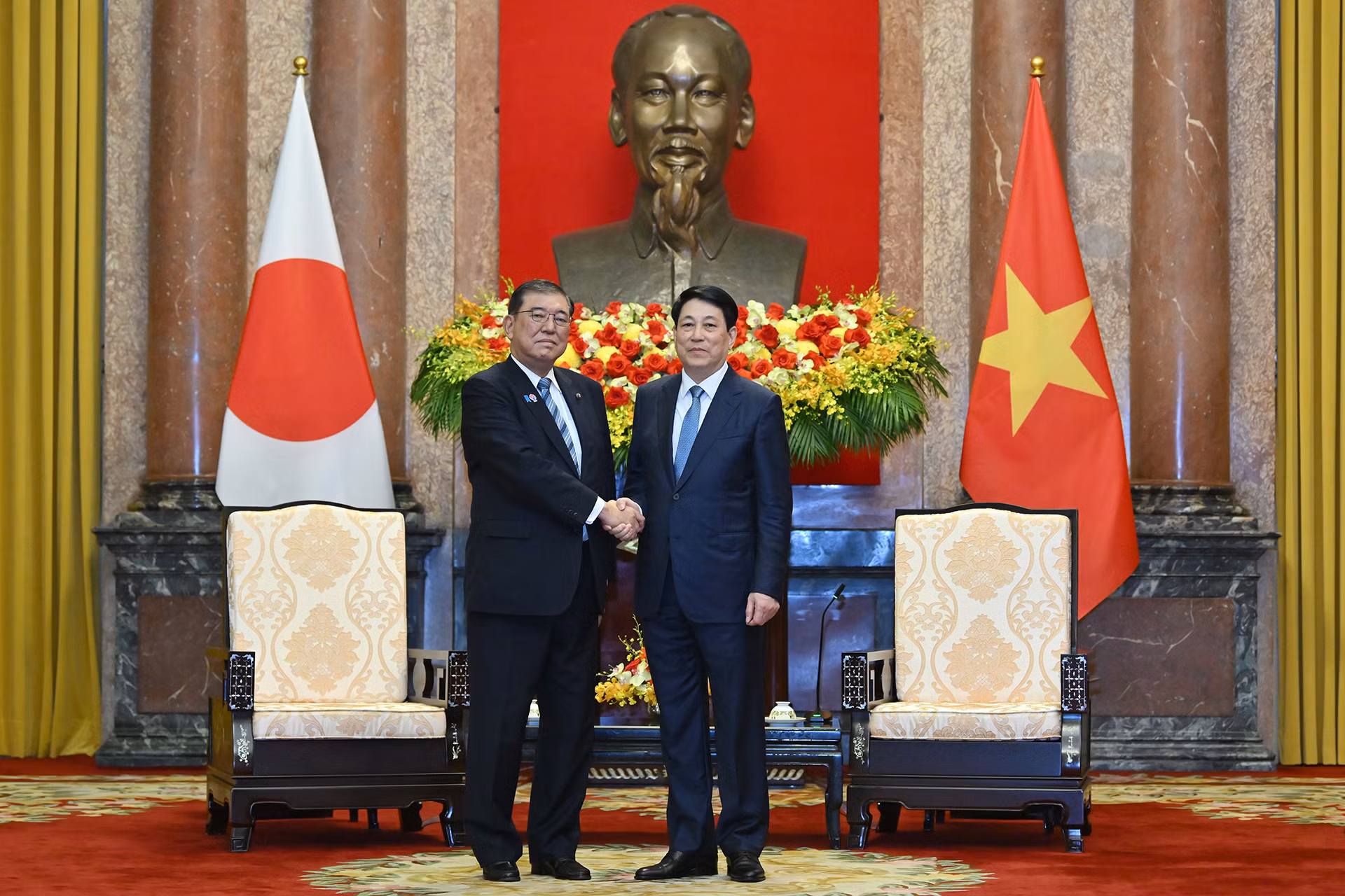 Chủ tịch nước Lương Cường và Thủ tướng Nhật Bản Ishiba Shigeru. Chủ tịch nước Lương Cường và Thủ tướng Nhật Bản Ishiba Shigeru.