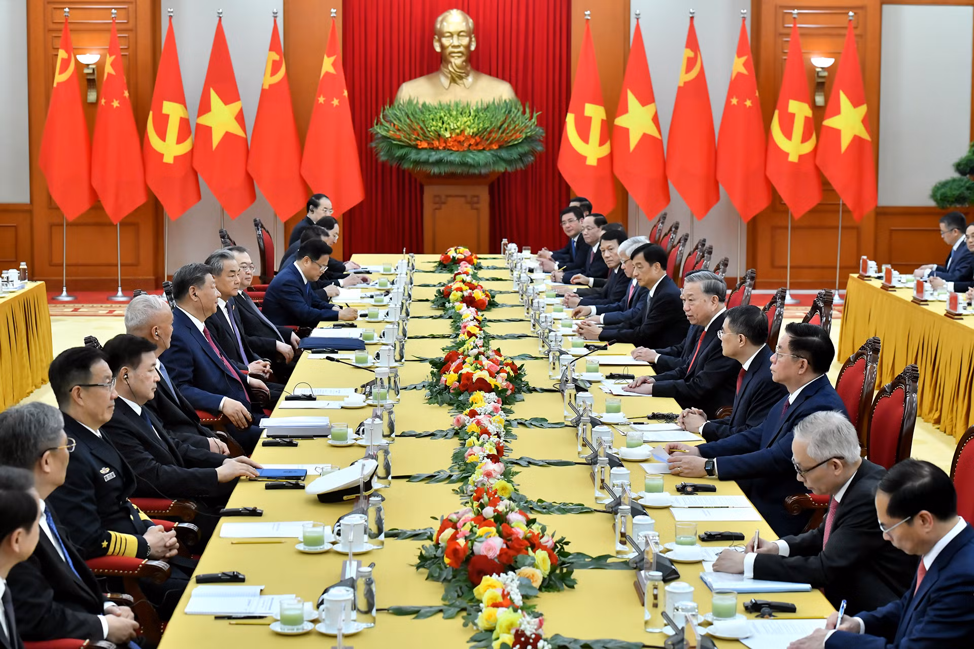 Quang cảnh hội đàm tại giữa Tổng Bí thư Tô Lâm và Tổng Bí thư, Chủ tịch Trung Quốc Tập Cận Bình tại Trụ sở Trung ương Đảng.