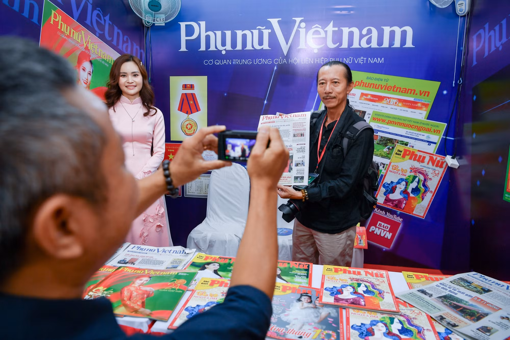 Gian trưng bày của Báo Phụ nữ Việt Nam.