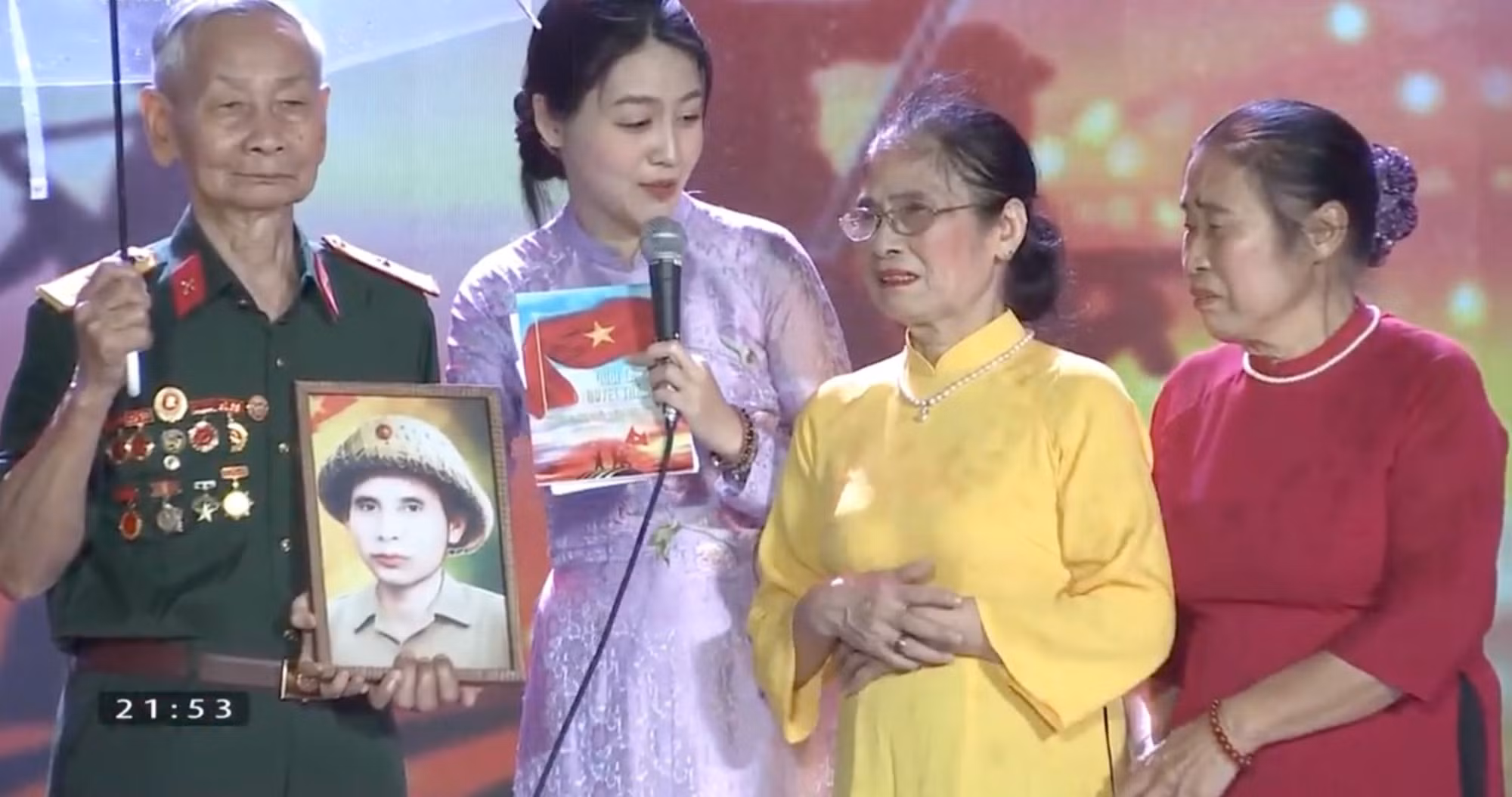 Cuộc gặp gỡ đặc biệt giữa hai thế hệ.