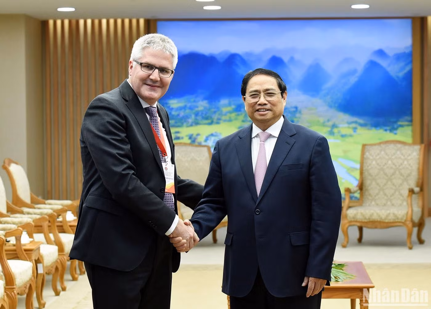 Thủ tướng Chính phủ Phạm Minh Chính đón ngài Christian Hofer, Bộ trưởng Nông nghiệp Thụy Sĩ.