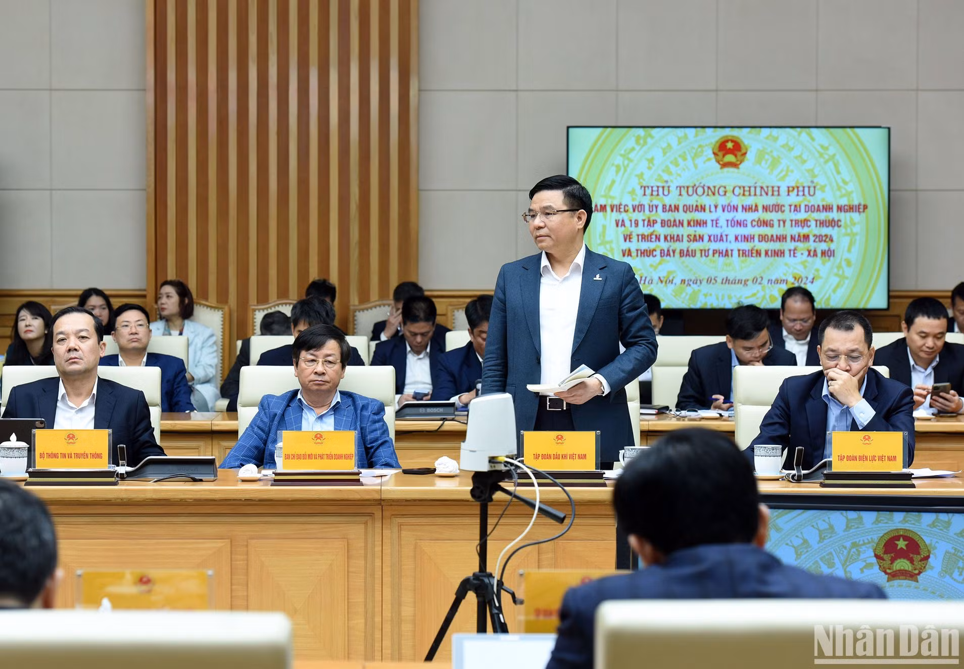 Chủ tịch Hội đồng thành viên Tập đoàn Dầu khí Việt Nam Lê Mạnh Hùng phát biểu.