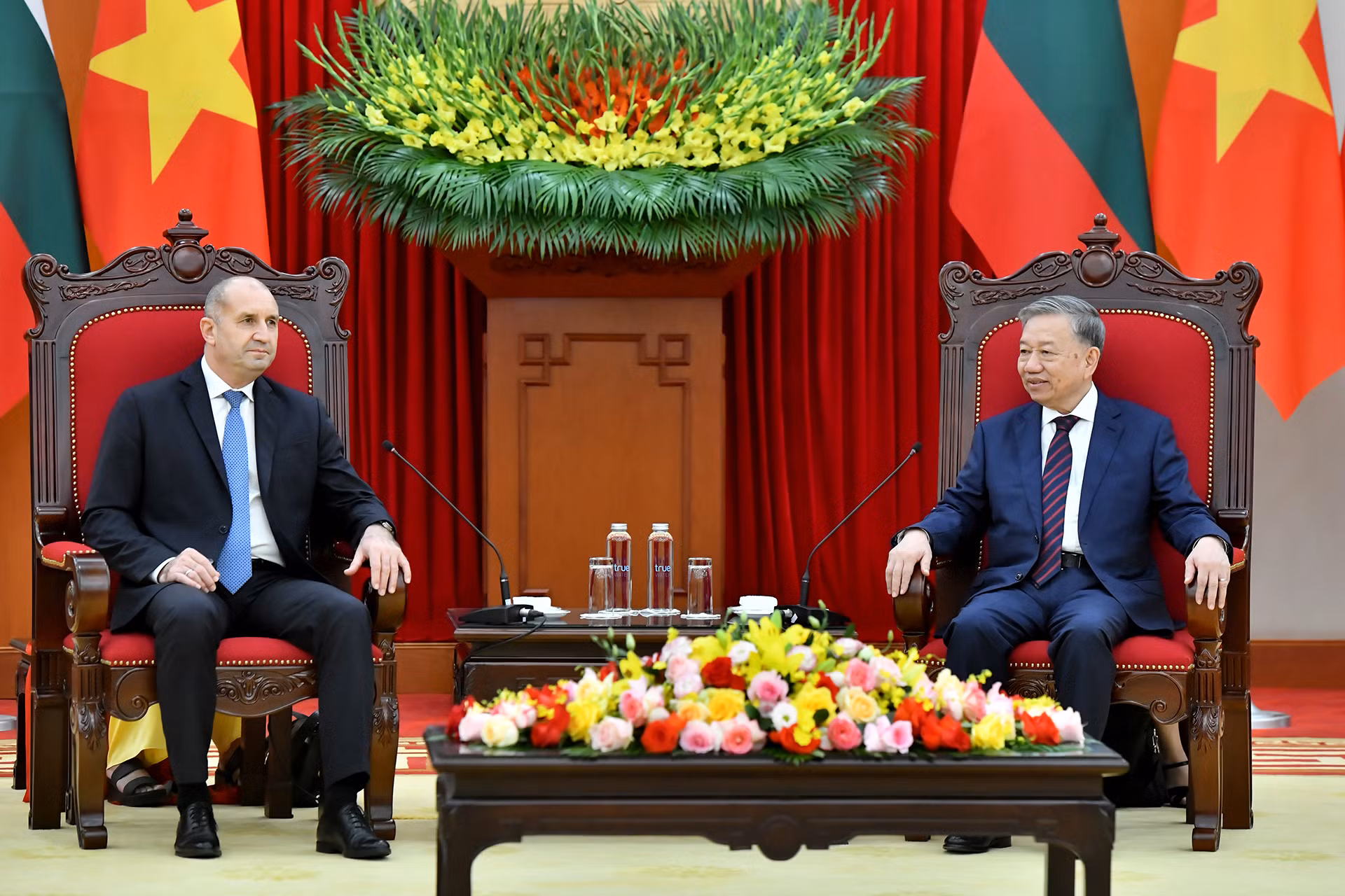 Tổng Bí thư Tô Lâm tiếp Tổng thống Cộng hòa Bulgaria Rumen Radev.