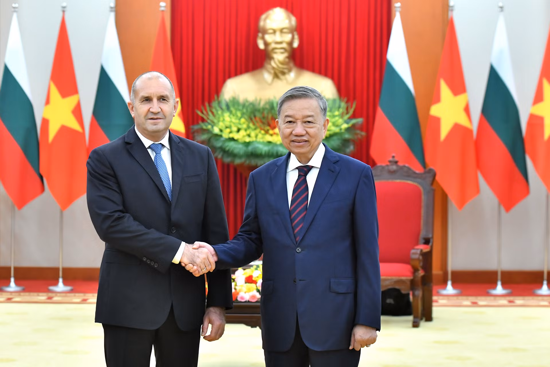 [Ảnh] Tổng Bí thư Tô Lâm tiếp Tổng thống Cộng hòa Bulgaria Rumen Radev ảnh 2