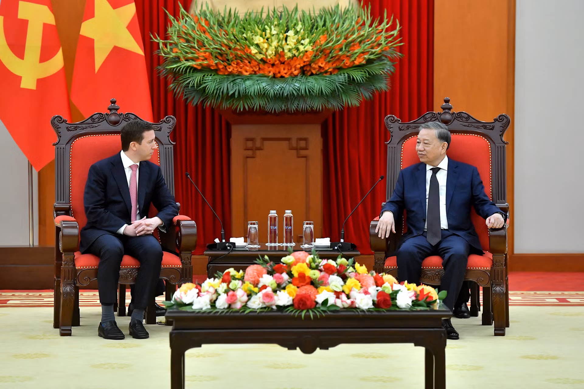 Tổng Bí thư Tô Lâm tiếp ông Jeffrey David Perlman, Tổng Giám đốc Quỹ đầu tư Warburg Pincus (Hoa Kỳ).
