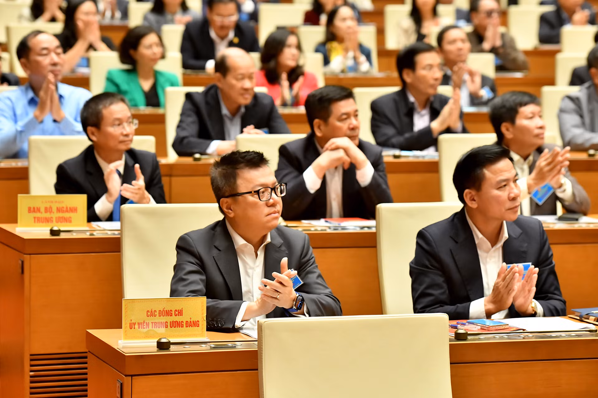 Các đại biểu tham dự hội nghị.