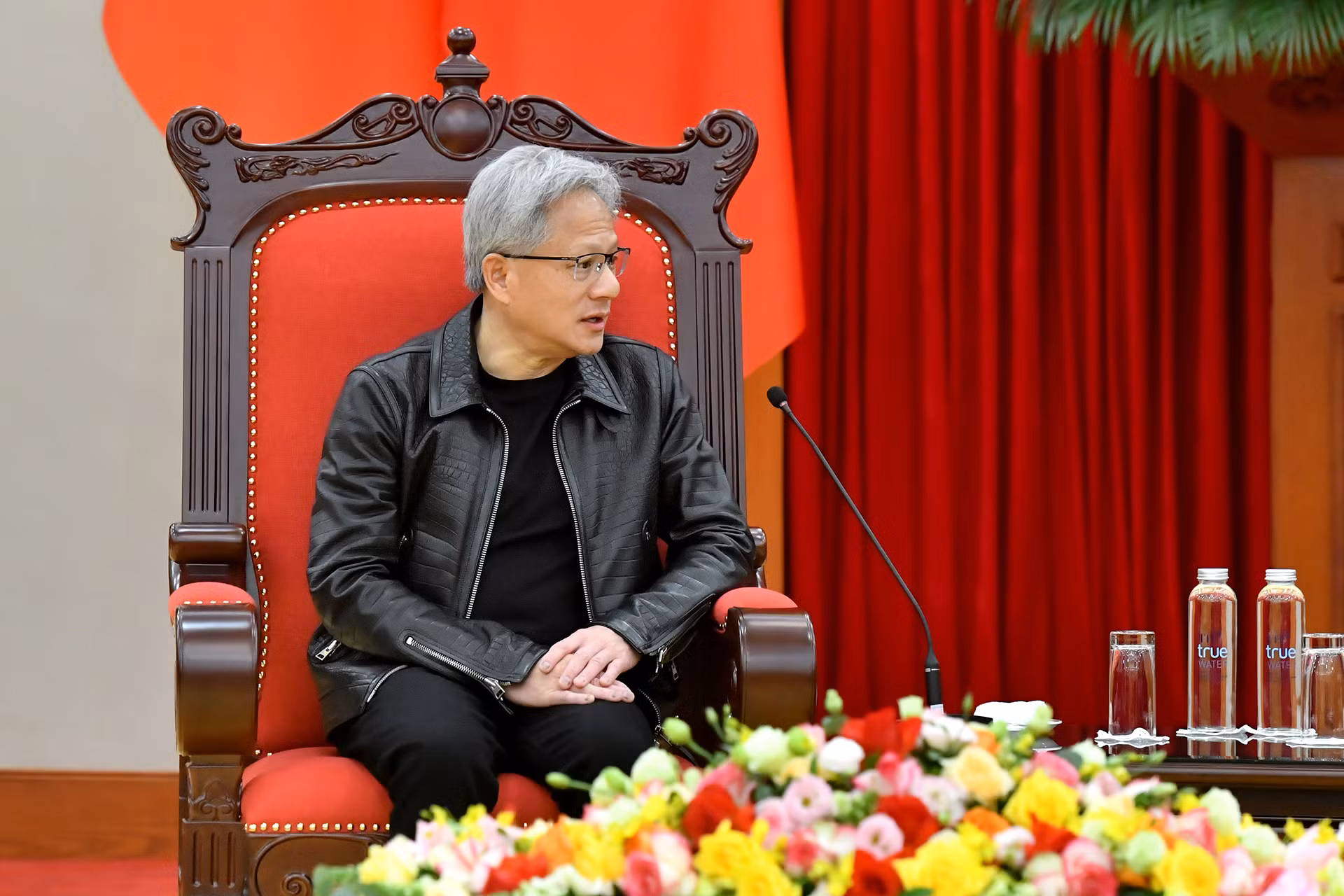 Ông Jensen Huang, Nhà sáng lập kiêm Giám đốc điều hành Tập đoàn NVIDIA tại buổi tiếp.