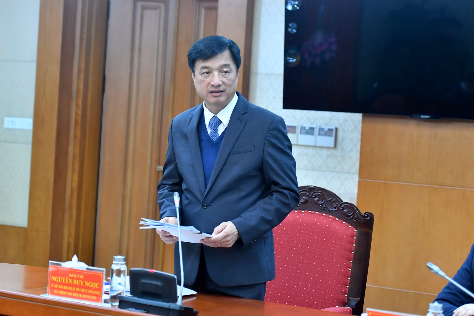 Đồng chí Nguyễn Duy Ngọc, Ủy viên Bộ Chính trị, Bí thư Trung ương Đảng, Chủ nhiệm Ủy ban Kiểm tra Trung ương phát biểu tại hội nghị.
