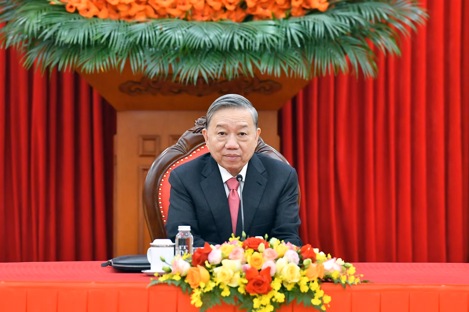 Tổng Bí thư Tô Lâm điện đàm với Tổng Bí thư, Chủ tịch Trung Quốc Tập Cận Bình. Tổng Bí thư Tô Lâm điện đàm với Tổng Bí thư, Chủ tịch Trung Quốc Tập Cận Bình.