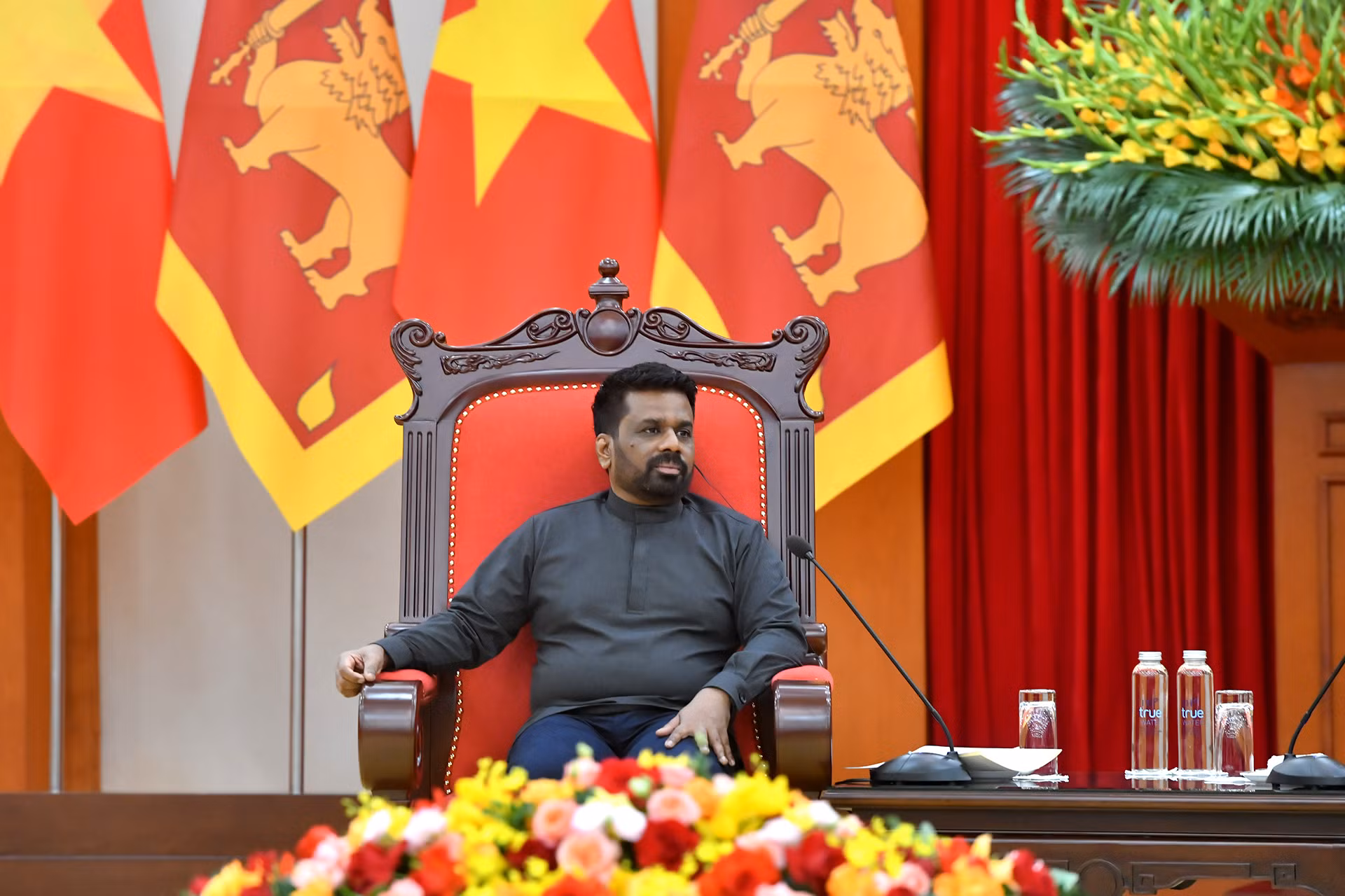 Tổng thống Sri Lanka Anura Kumara Dissanayaka tại buổi tiếp. Tổng thống Sri Lanka Anura Kumara Dissanayaka tại buổi tiếp.