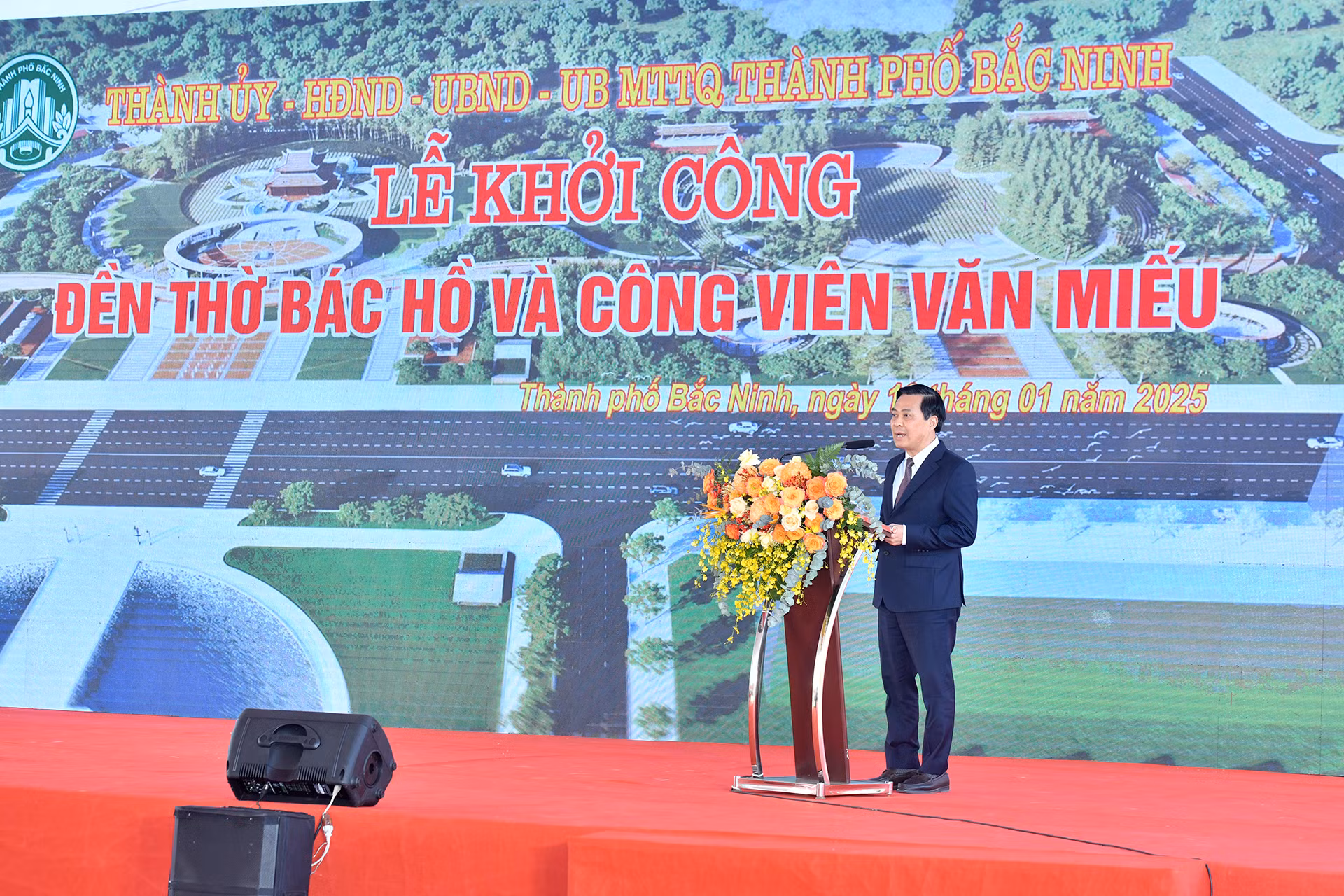 Lãnh đạo thành phố Bắc Ninh phát biểu tại buổi lễ.