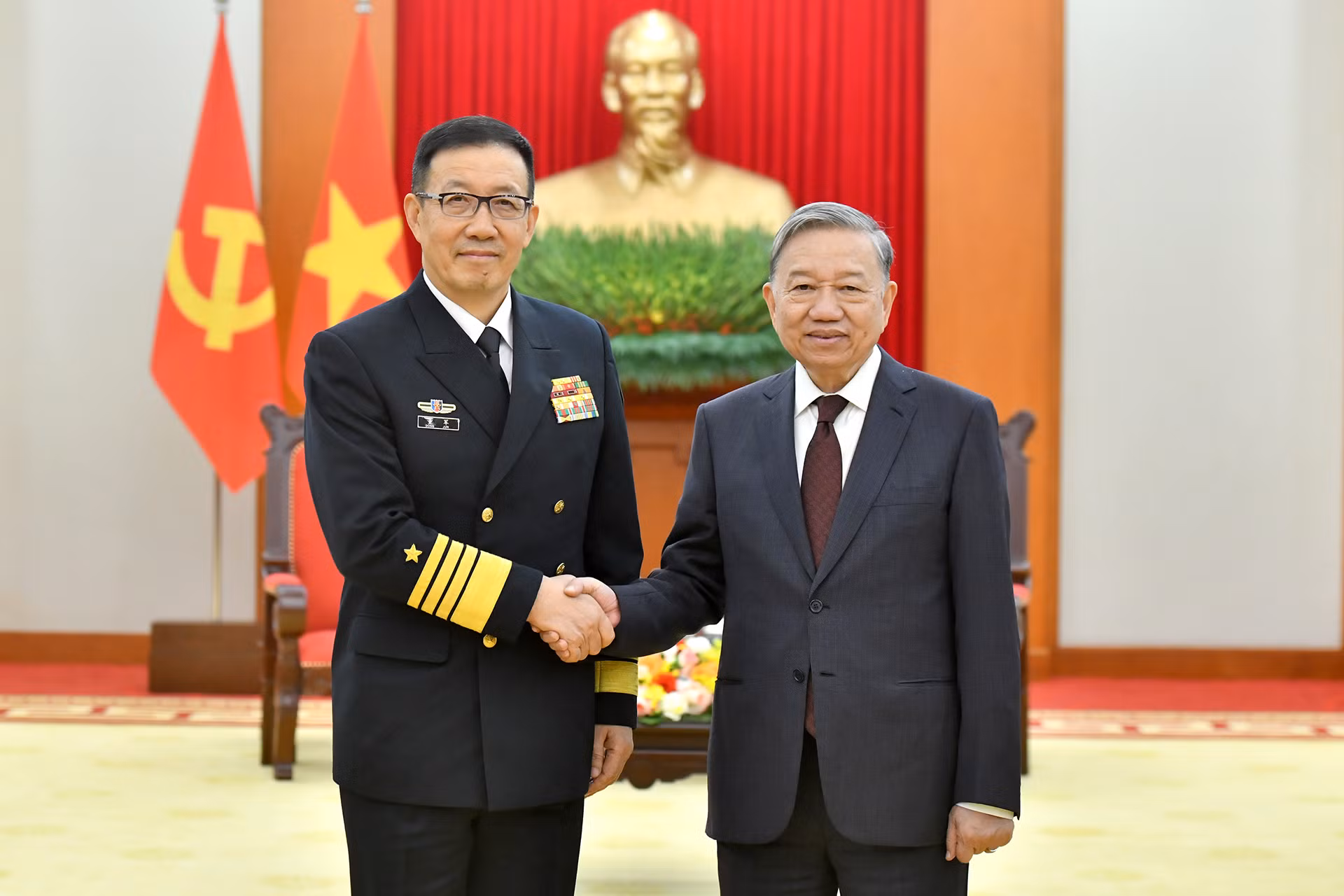Tổng Bí thư, Bí thư Quân ủy Trung ương Tô Lâm tiếp Bộ trưởng Quốc phòng Trung Quốc, Thượng tướng Đổng Quân.